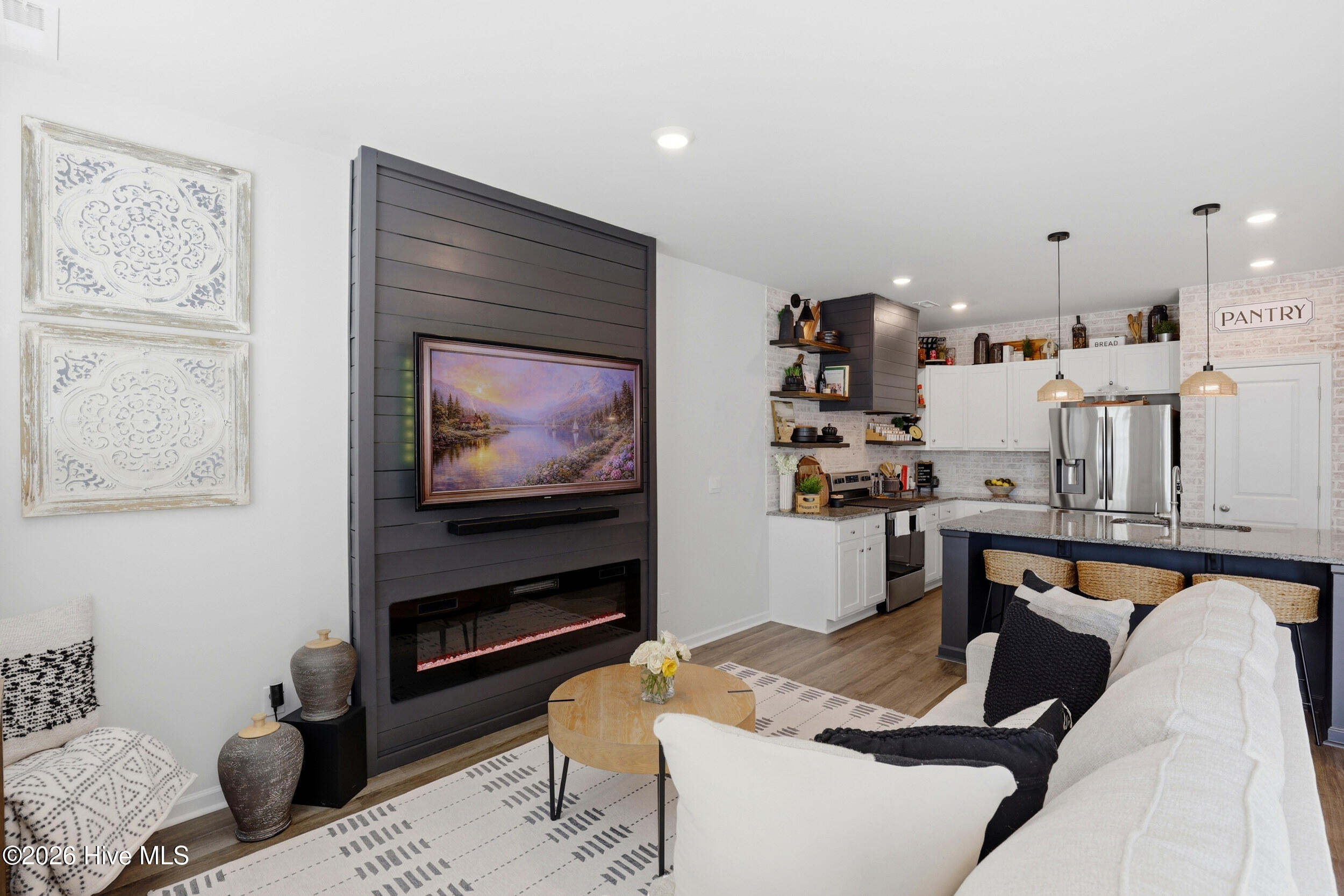 100557529 | Photo 13