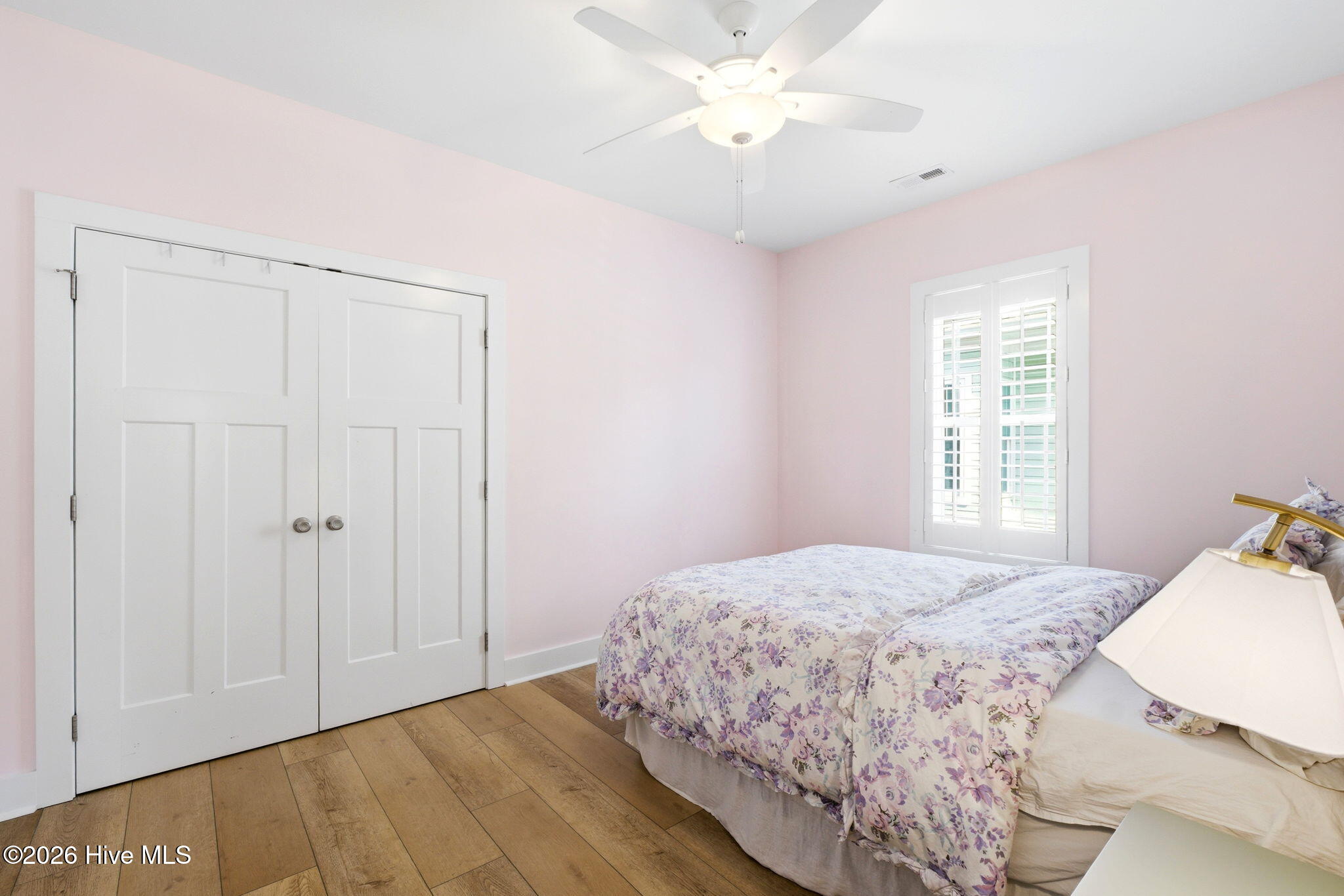 100561485 | Photo 24