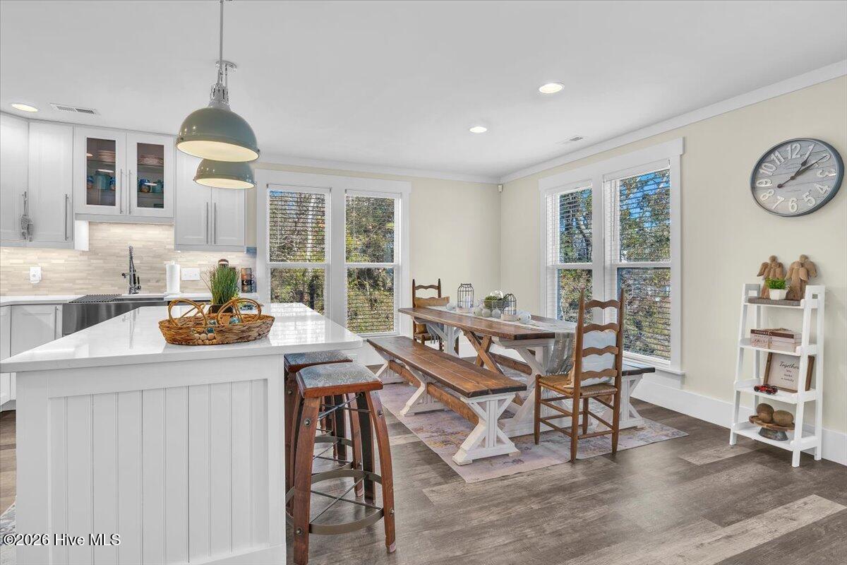 100550591 | Photo 24