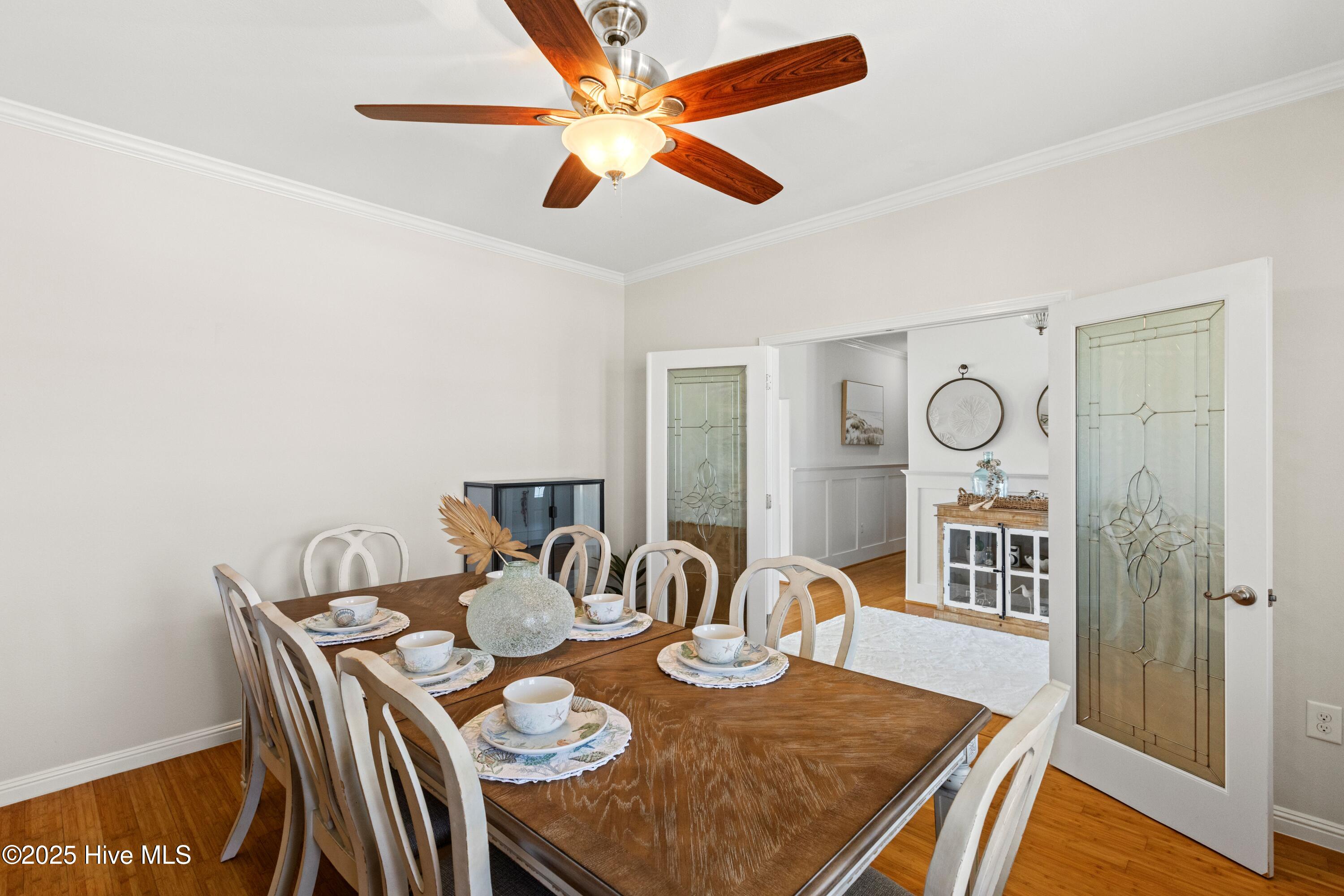 100532894 | Photo 11