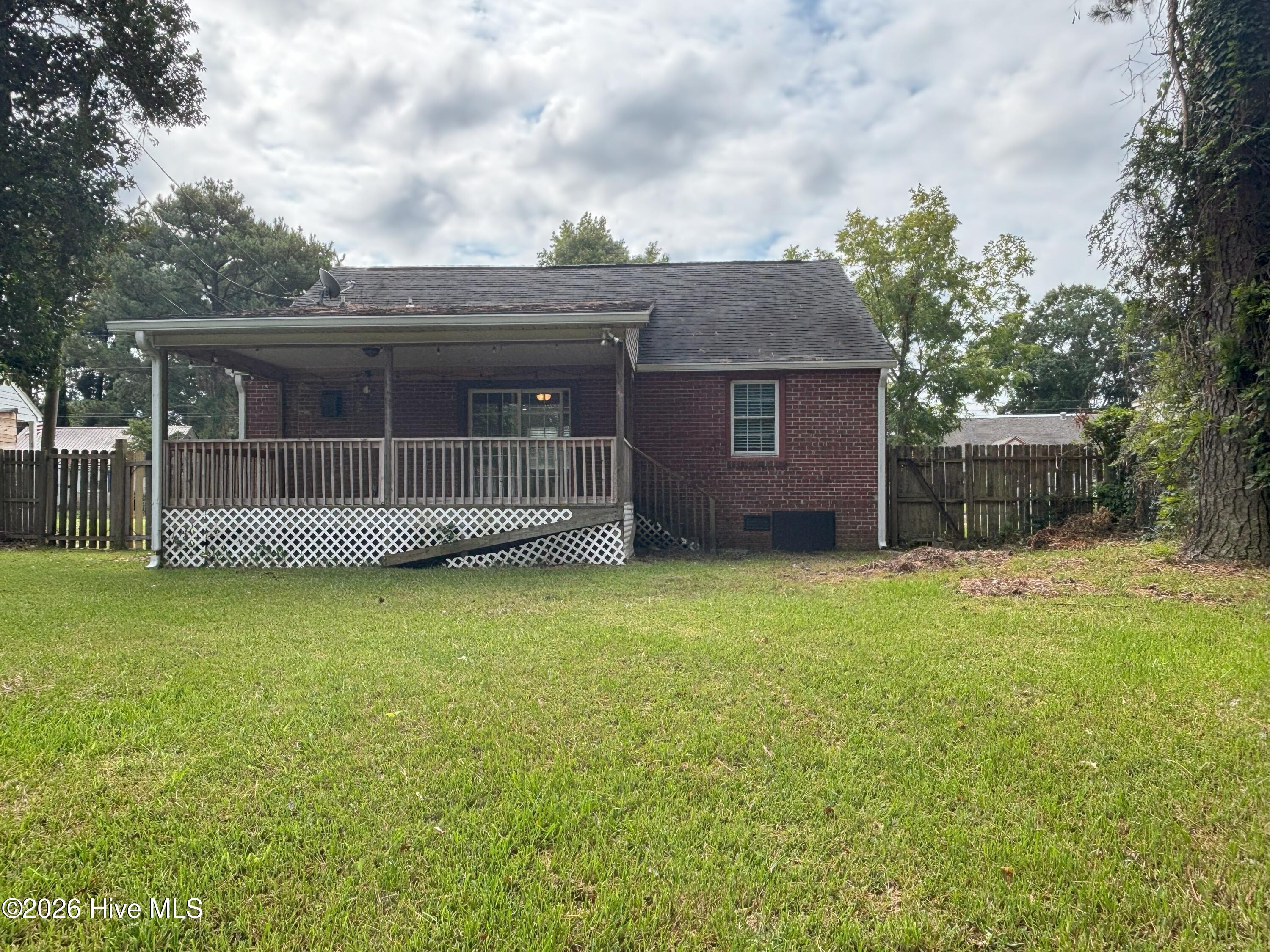 100562422 | Photo 15