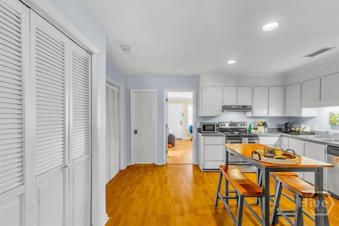 Garden apartment kitchen