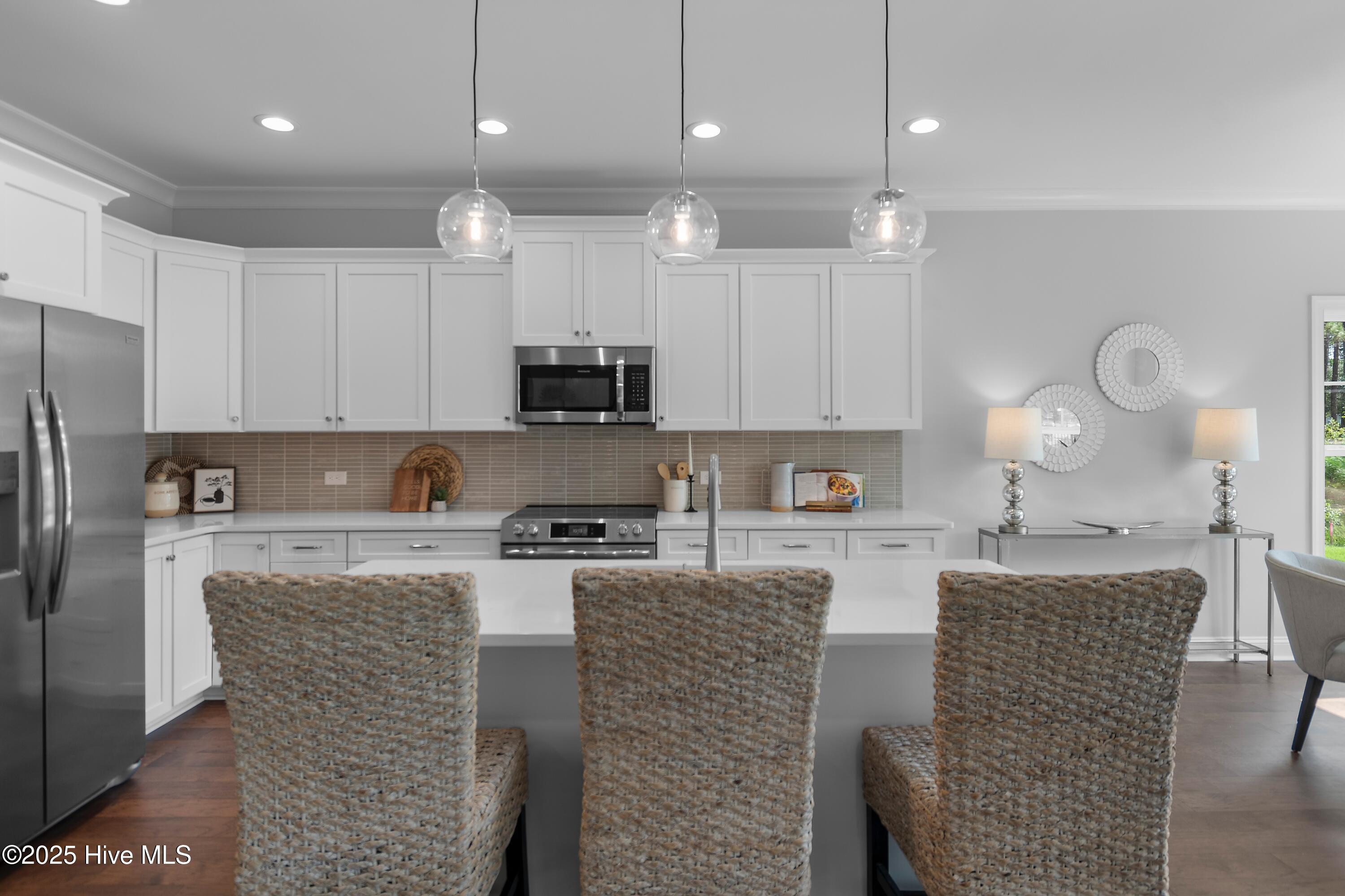 100475755 | Photo 25