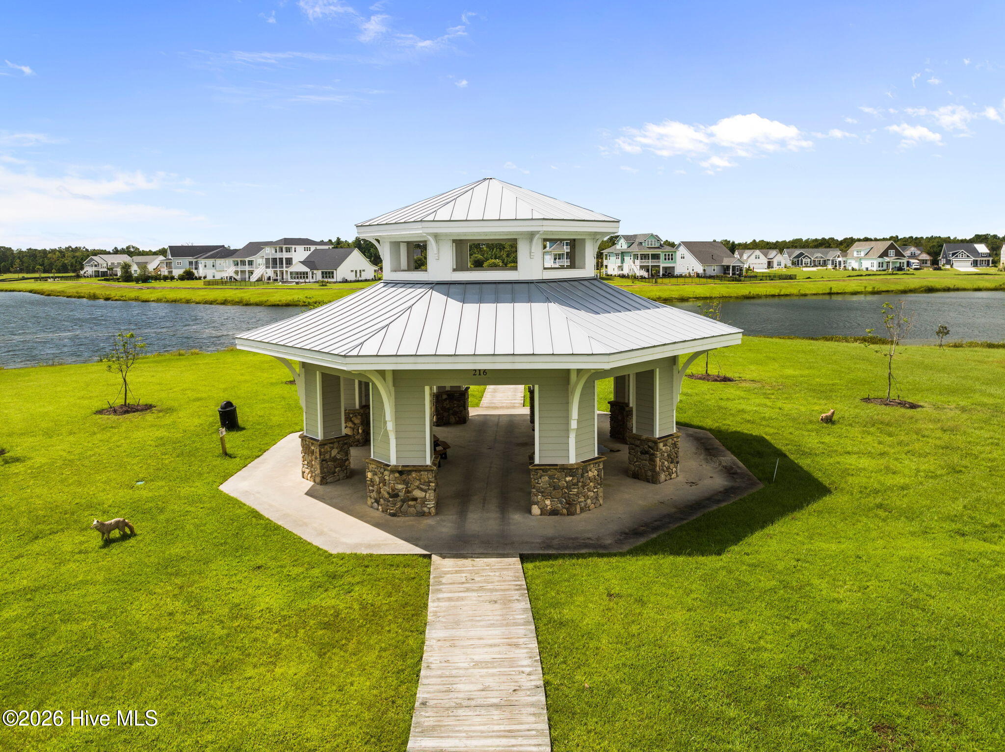 100558515 | Photo 28