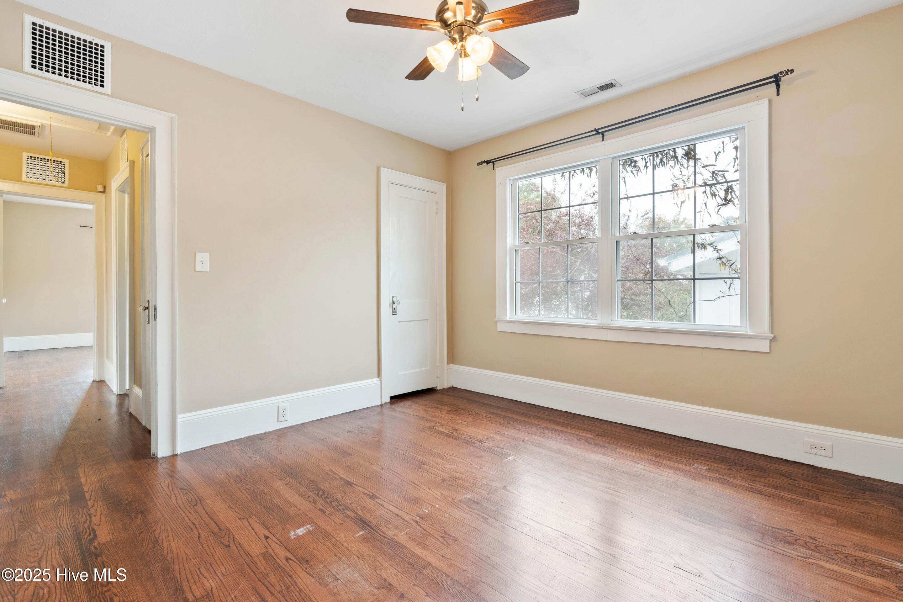 100521432 | Photo 20