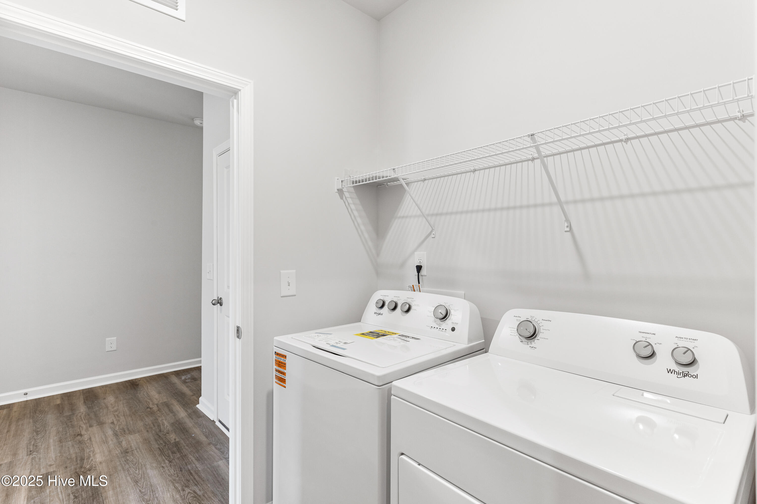 100536963 | Photo 20