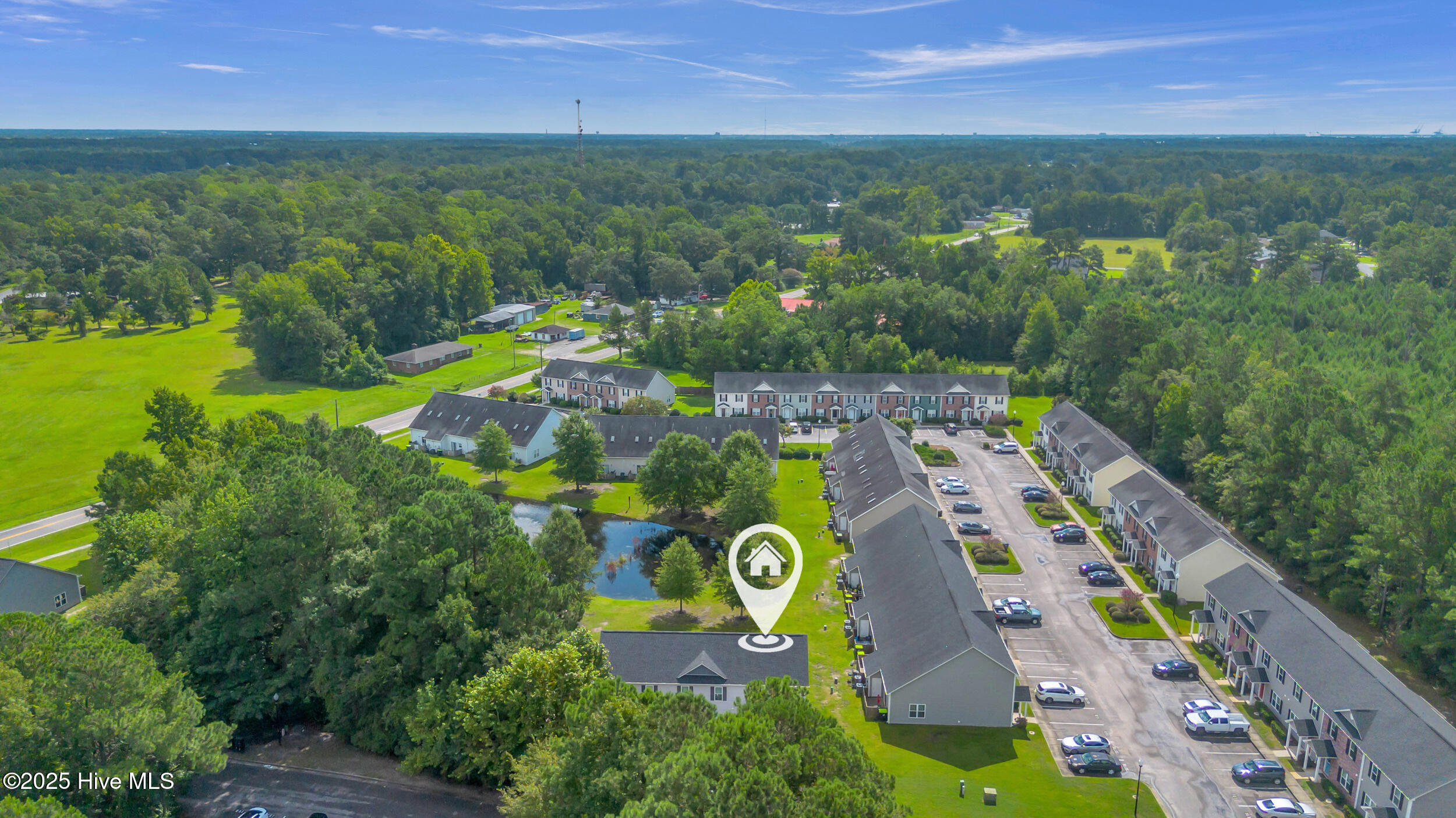 100549260 | Photo 41