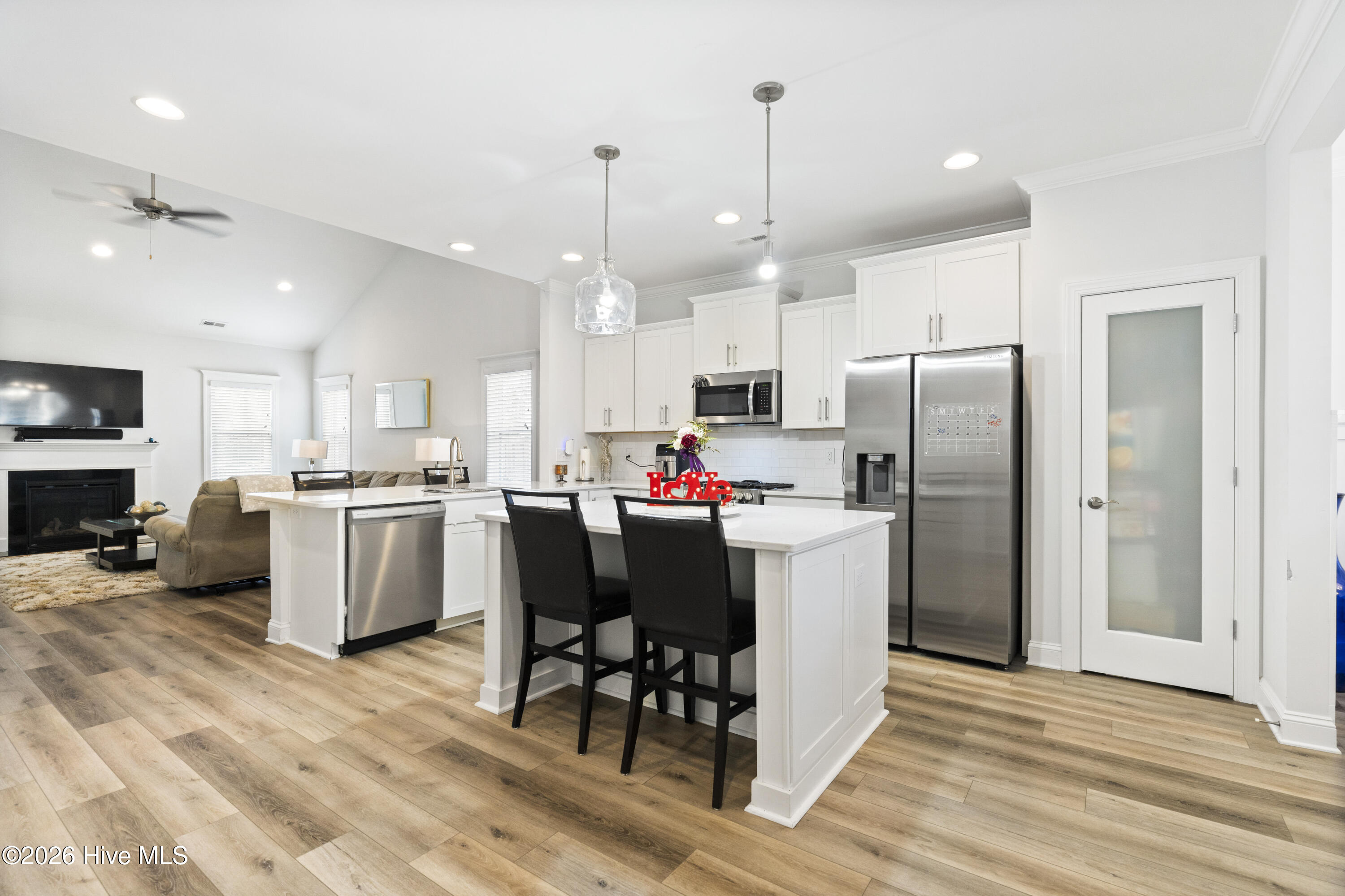 100554092 | Photo 10