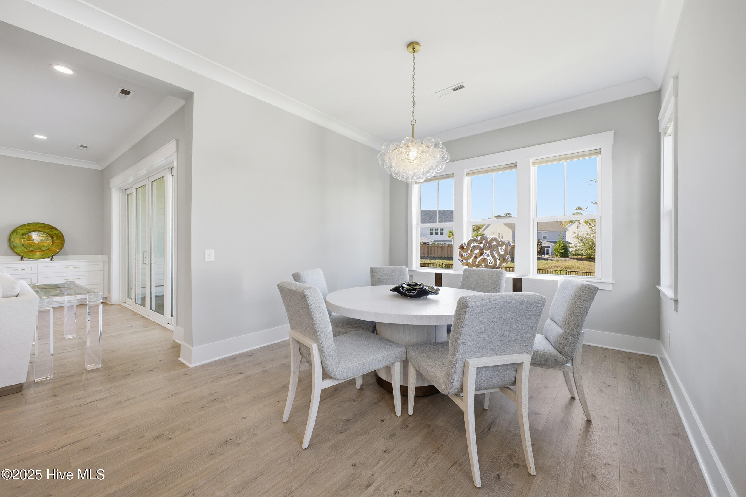 100540842 | Photo 29