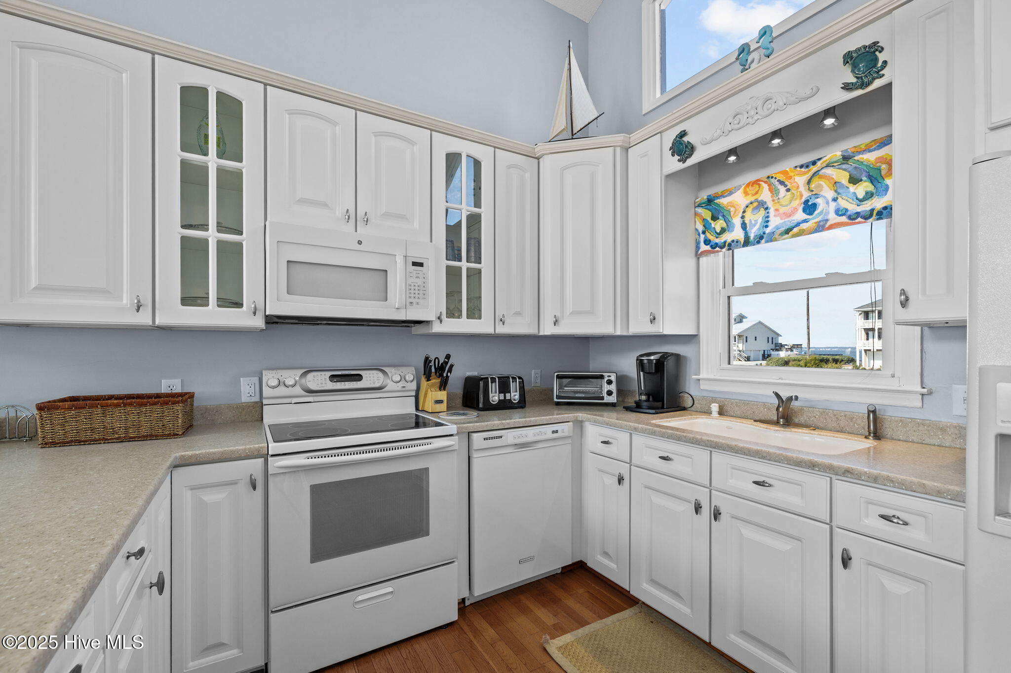 100543368 | Photo 26