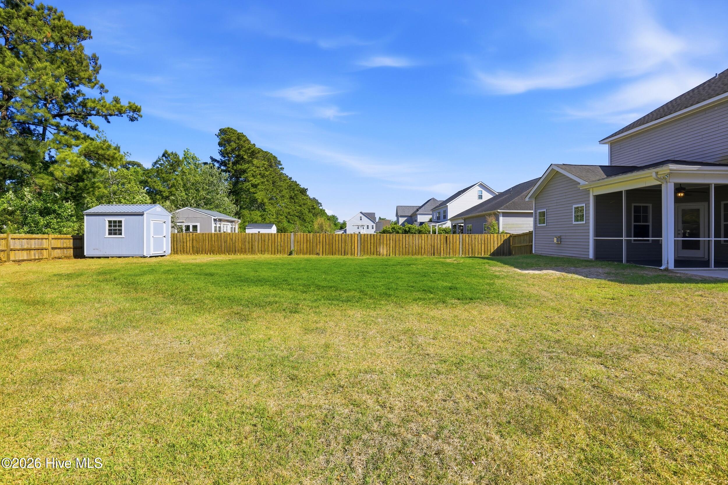 100569352 | Photo 58