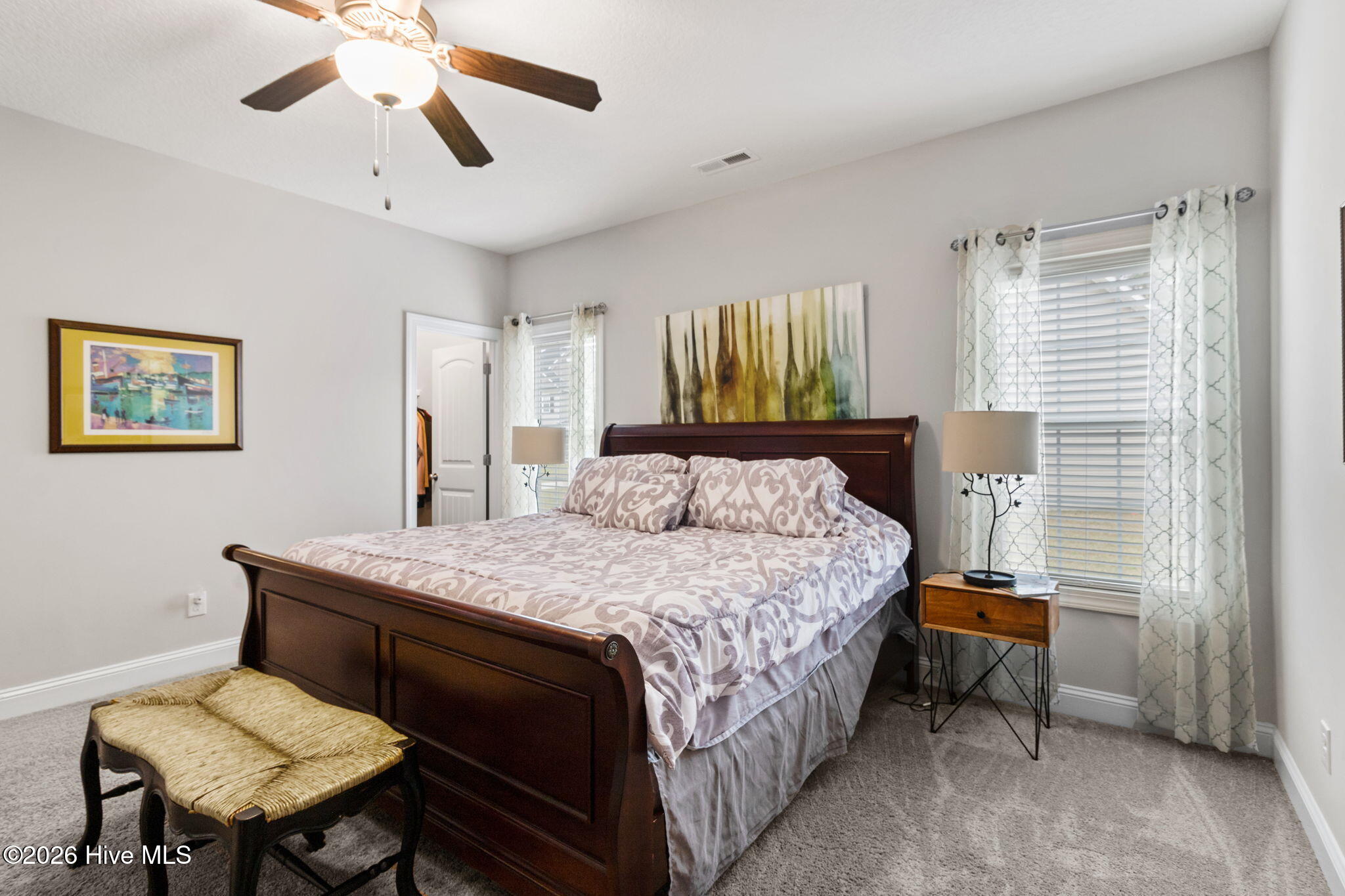 100560055 | Photo 23