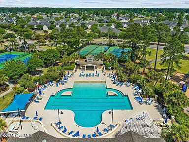 100544404 | Photo 83