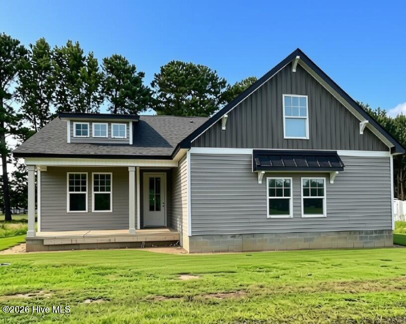 Exterior photo of 706 W Bridgers Street Ext, Burgaw, NC 28425. MLS: 100594960