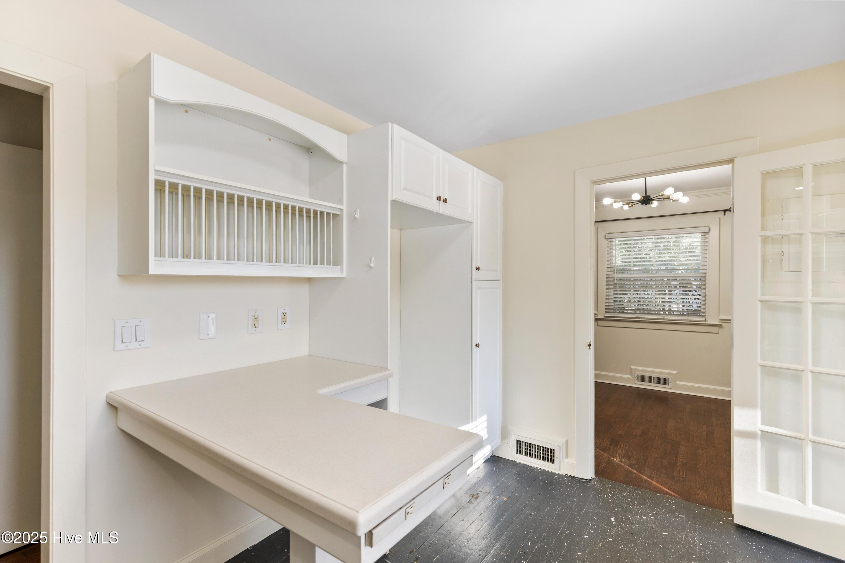 100544928 | Photo 14