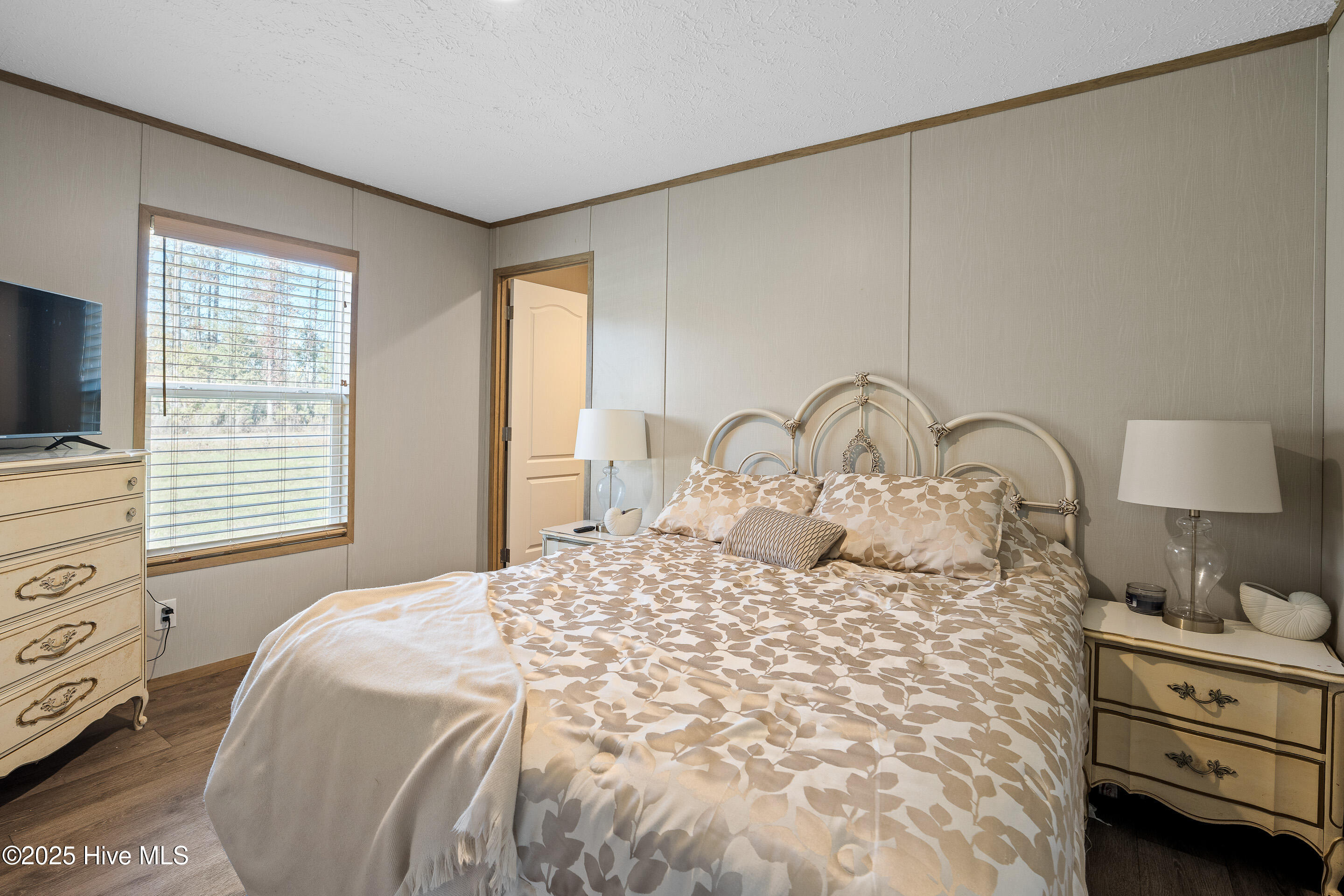 100541074 | Photo 17