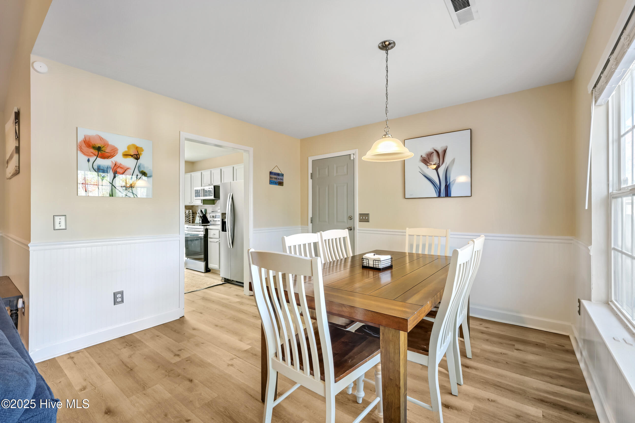 100545167 | Photo 17