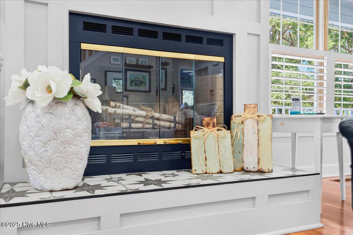 100540409 | Photo 36