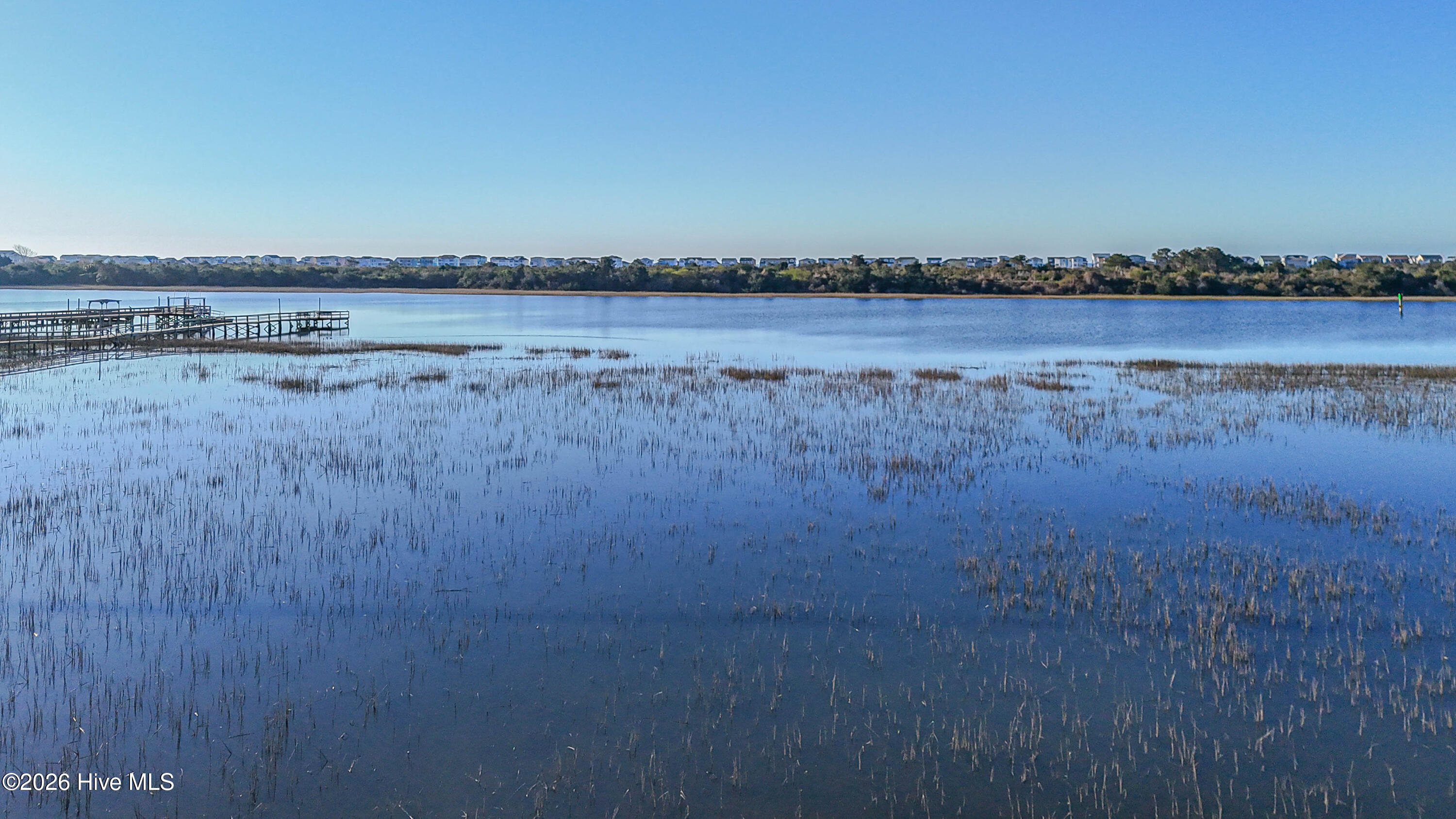 100561840 | Photo 50