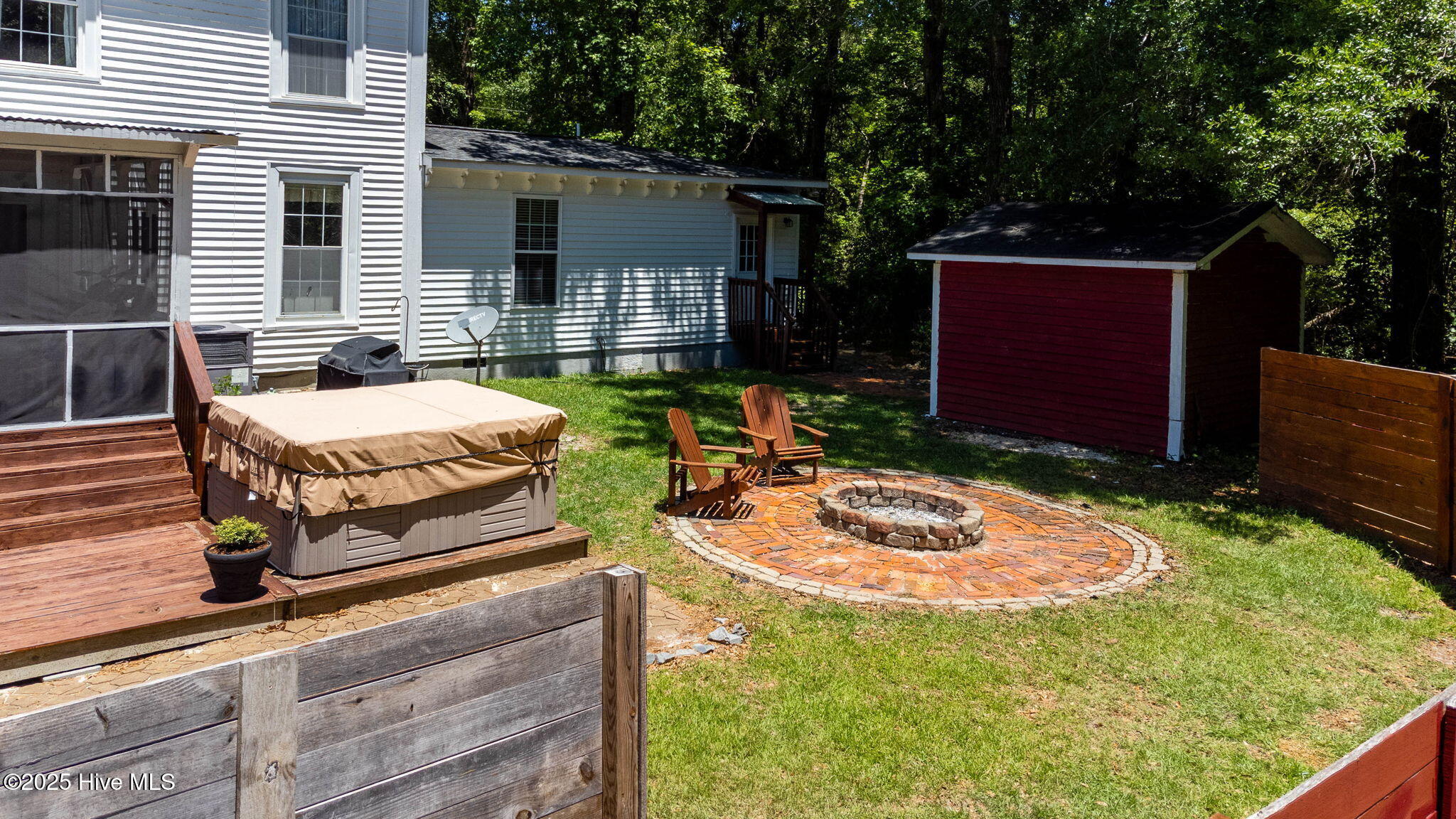 100507341 | Photo 69