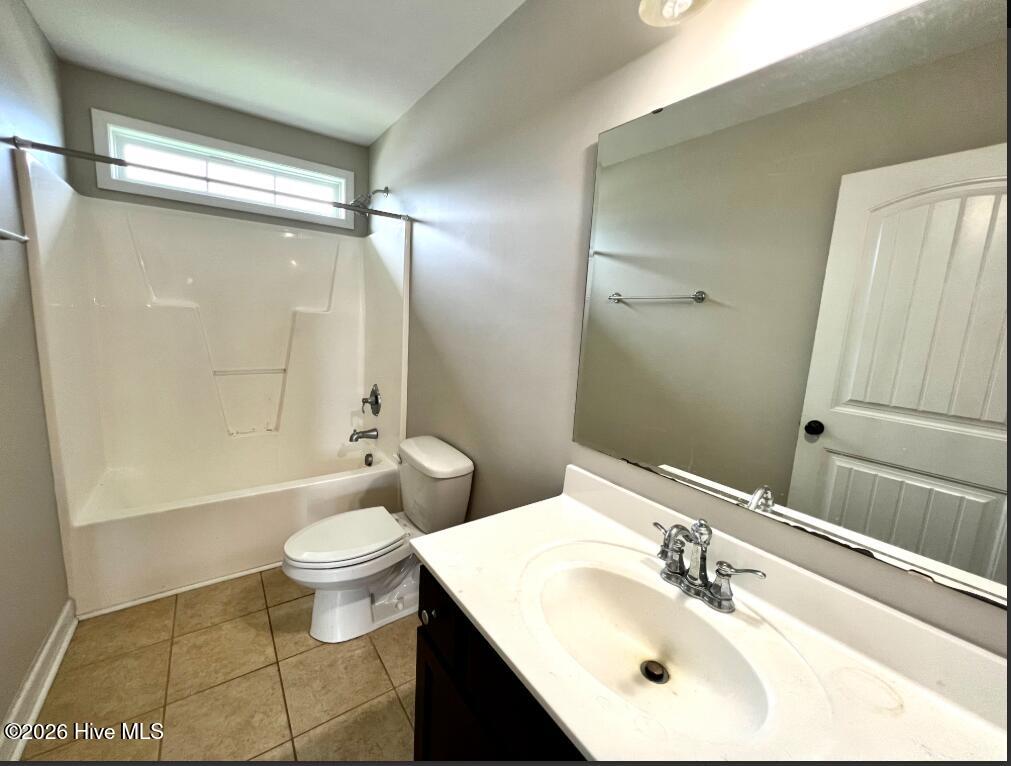 100560572 | Photo 15