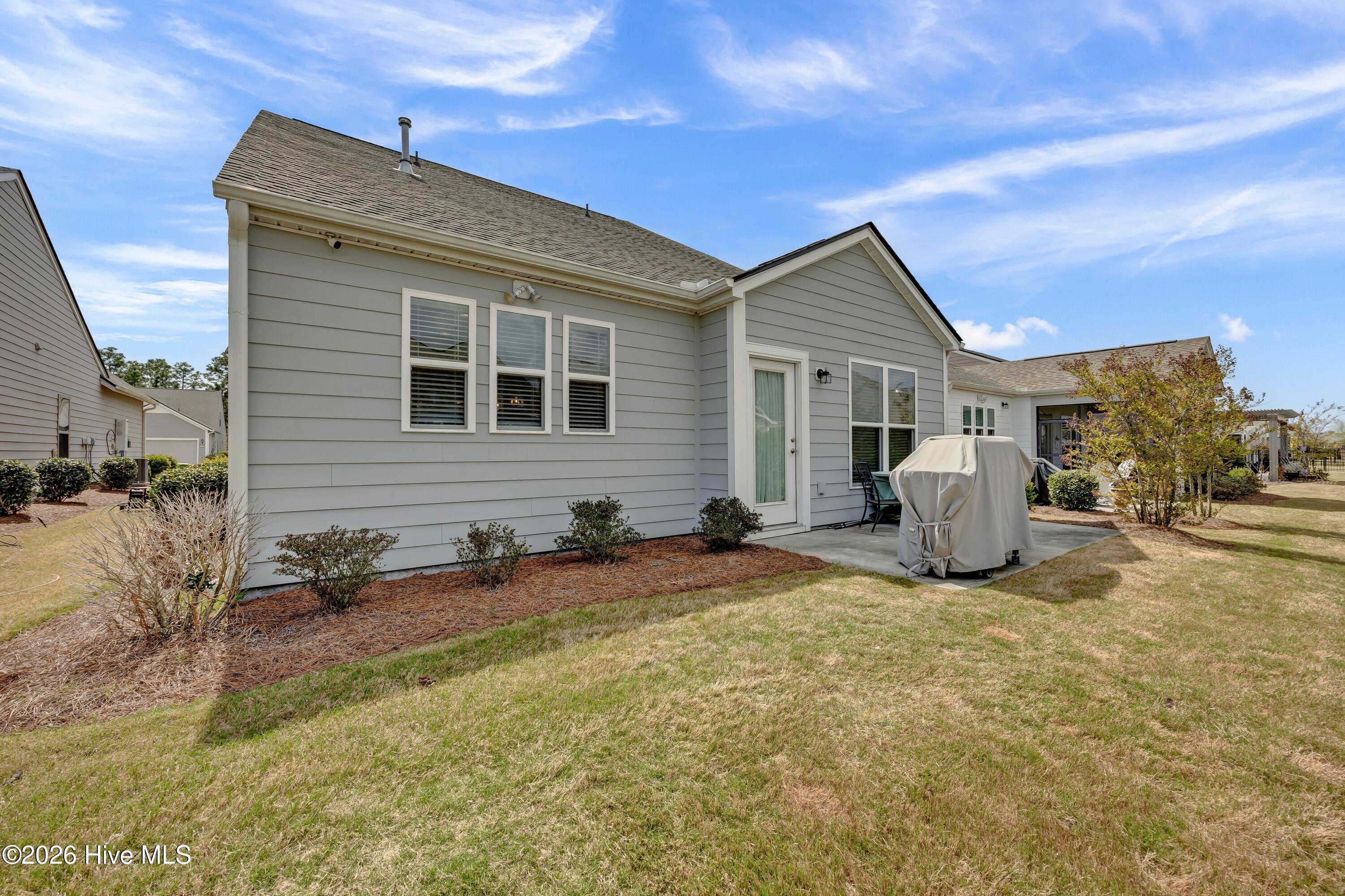 100561107 | Photo 27