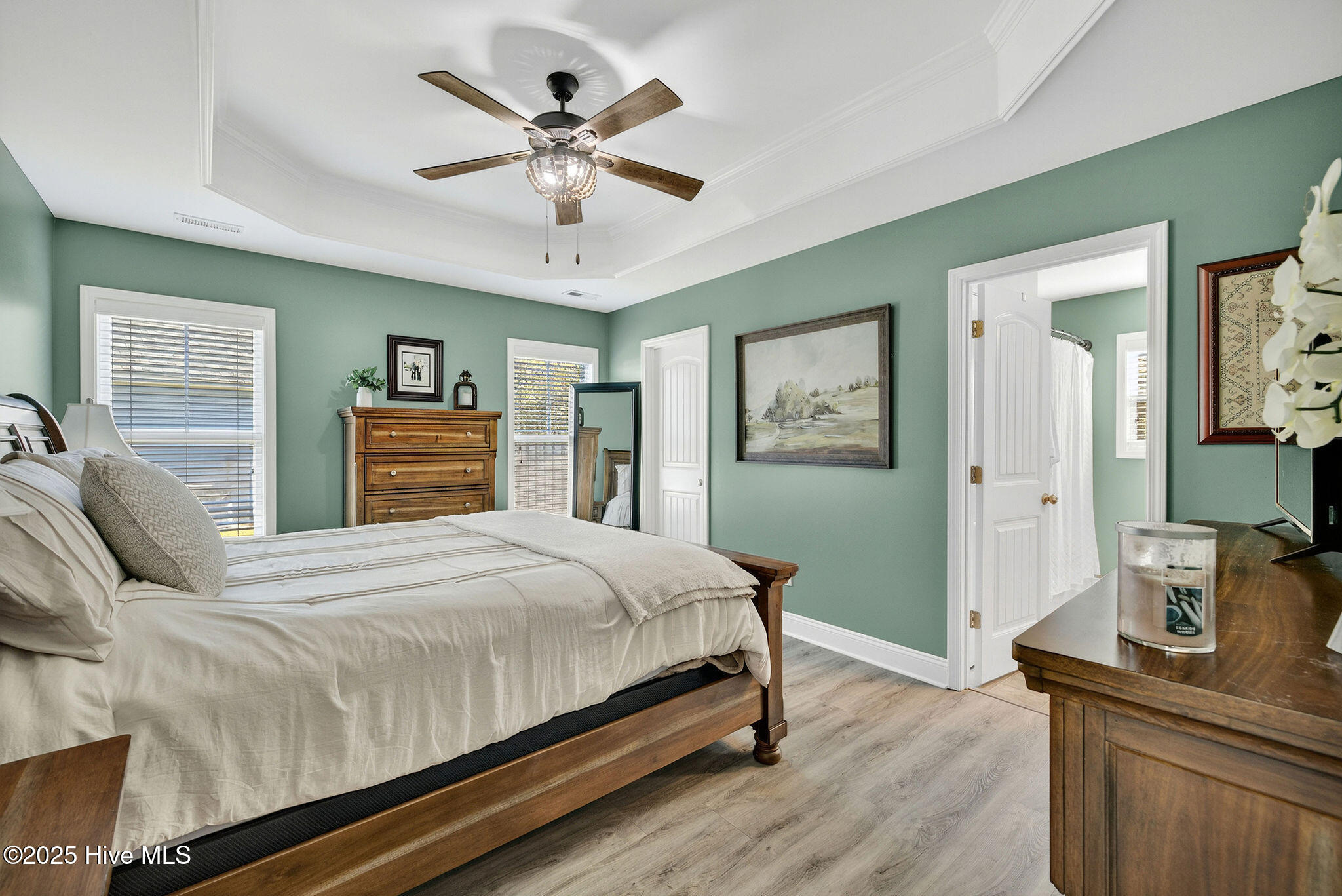 100539935 | Photo 13