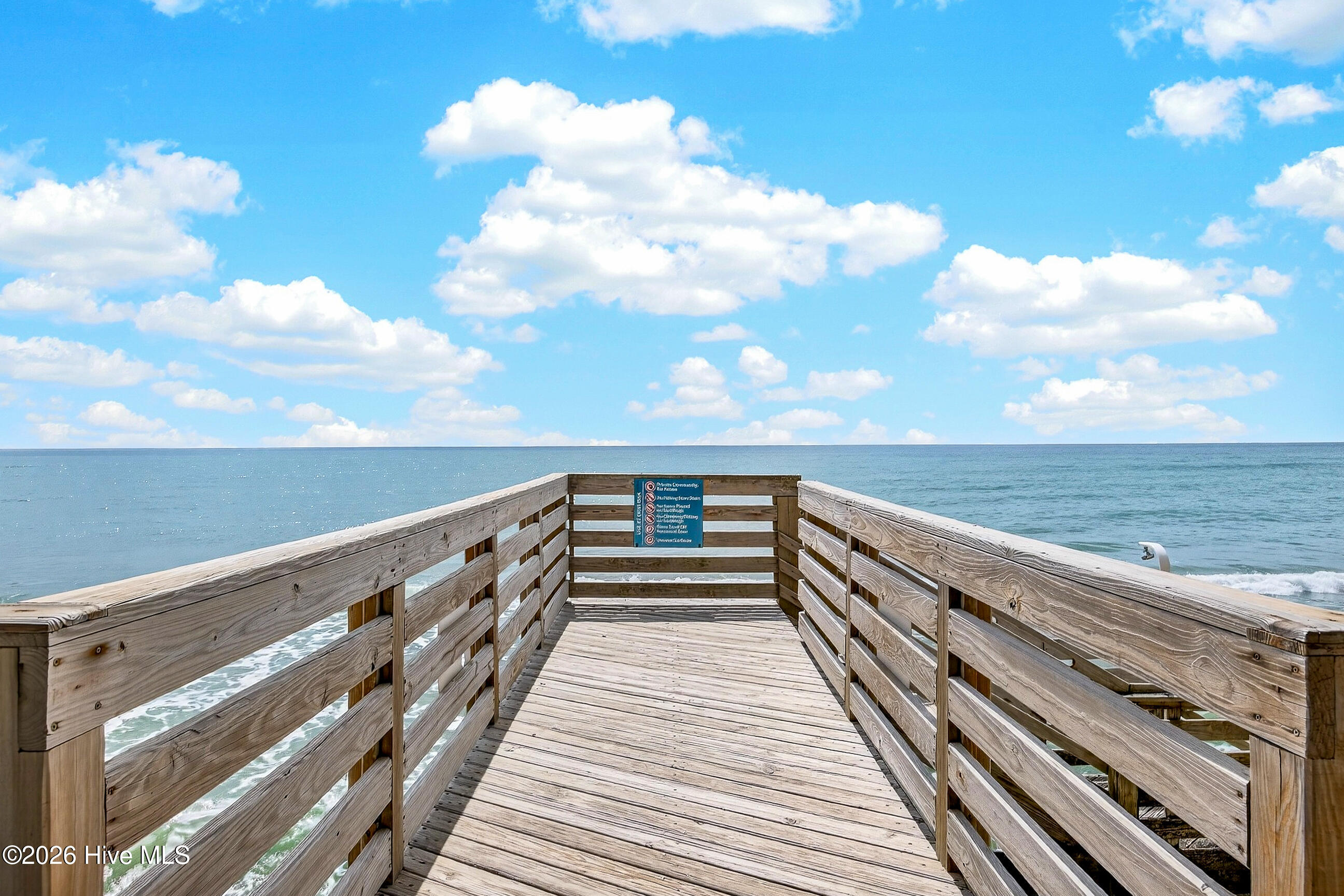 100562717 | Photo 22