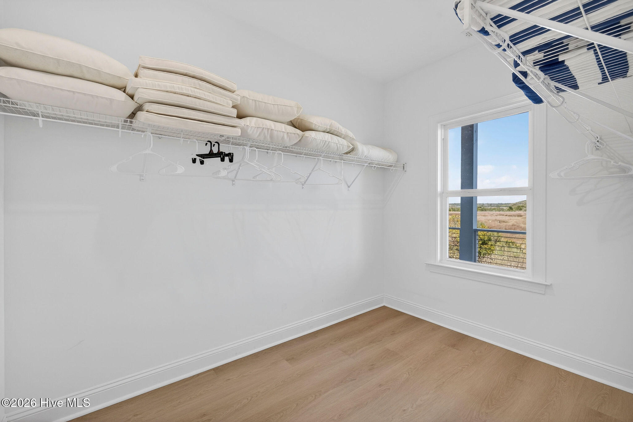 100565526 | Photo 29