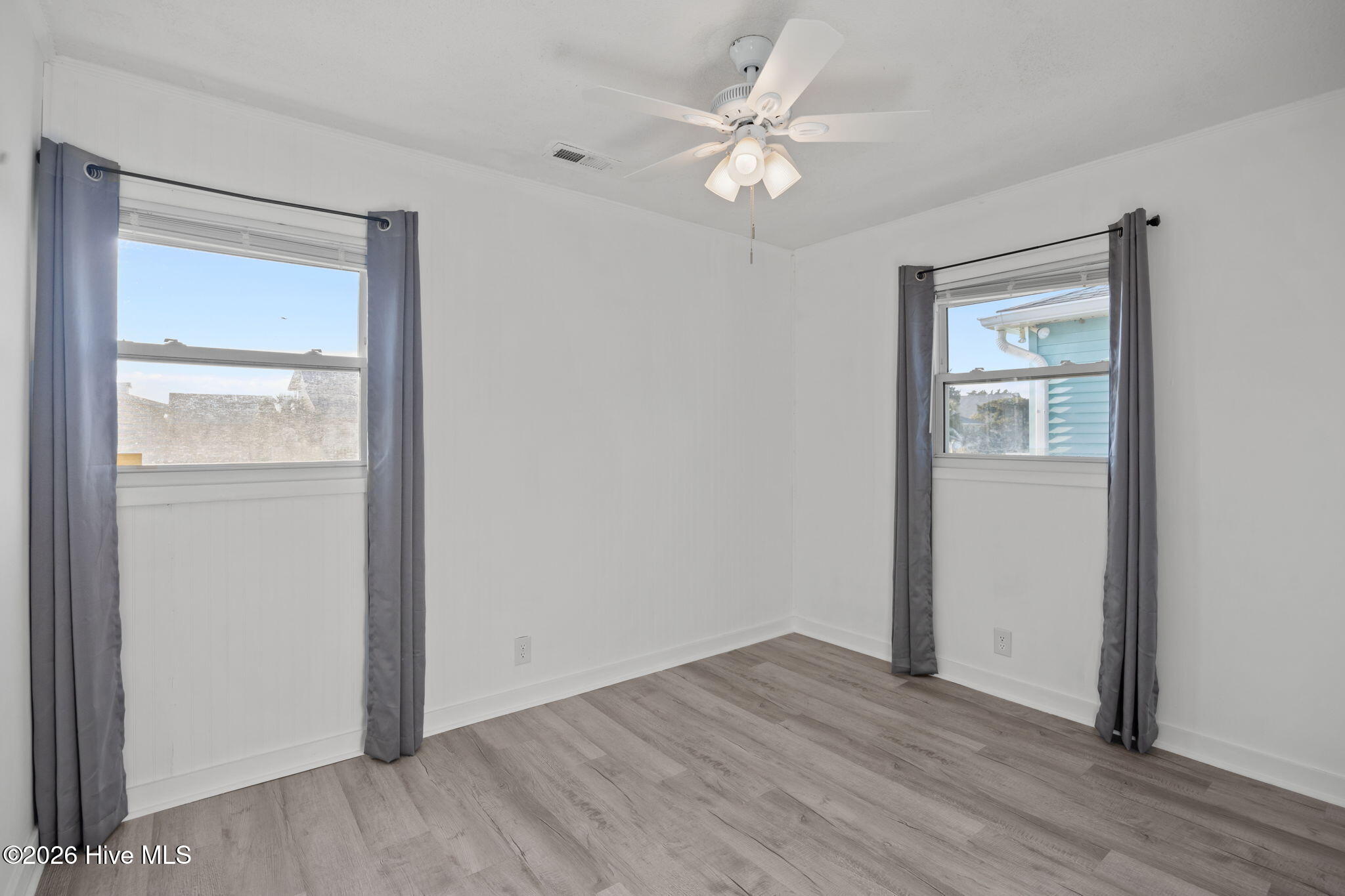 100564867 | Photo 19