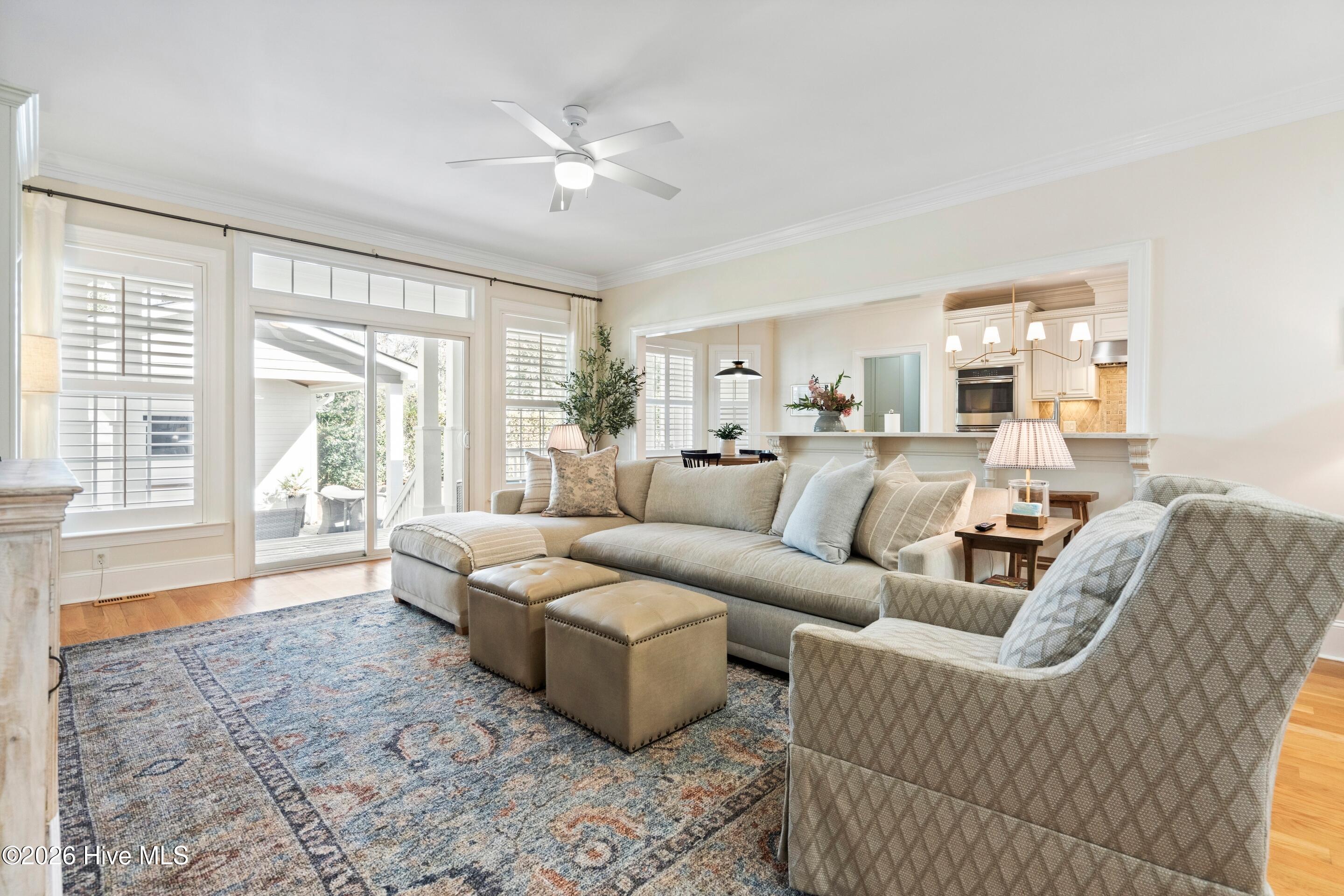 100549669 | Photo 31