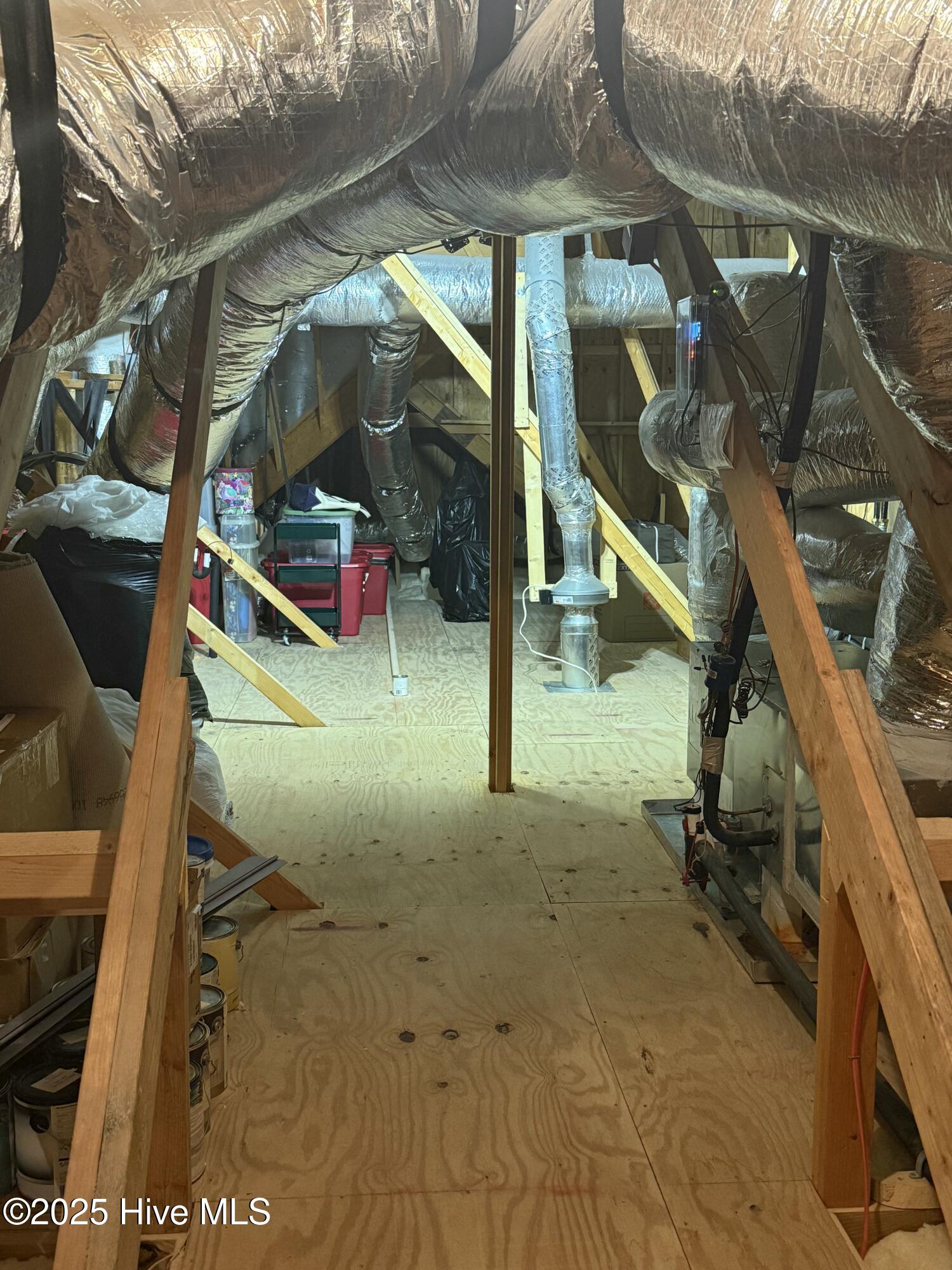 100547698 | Photo 52