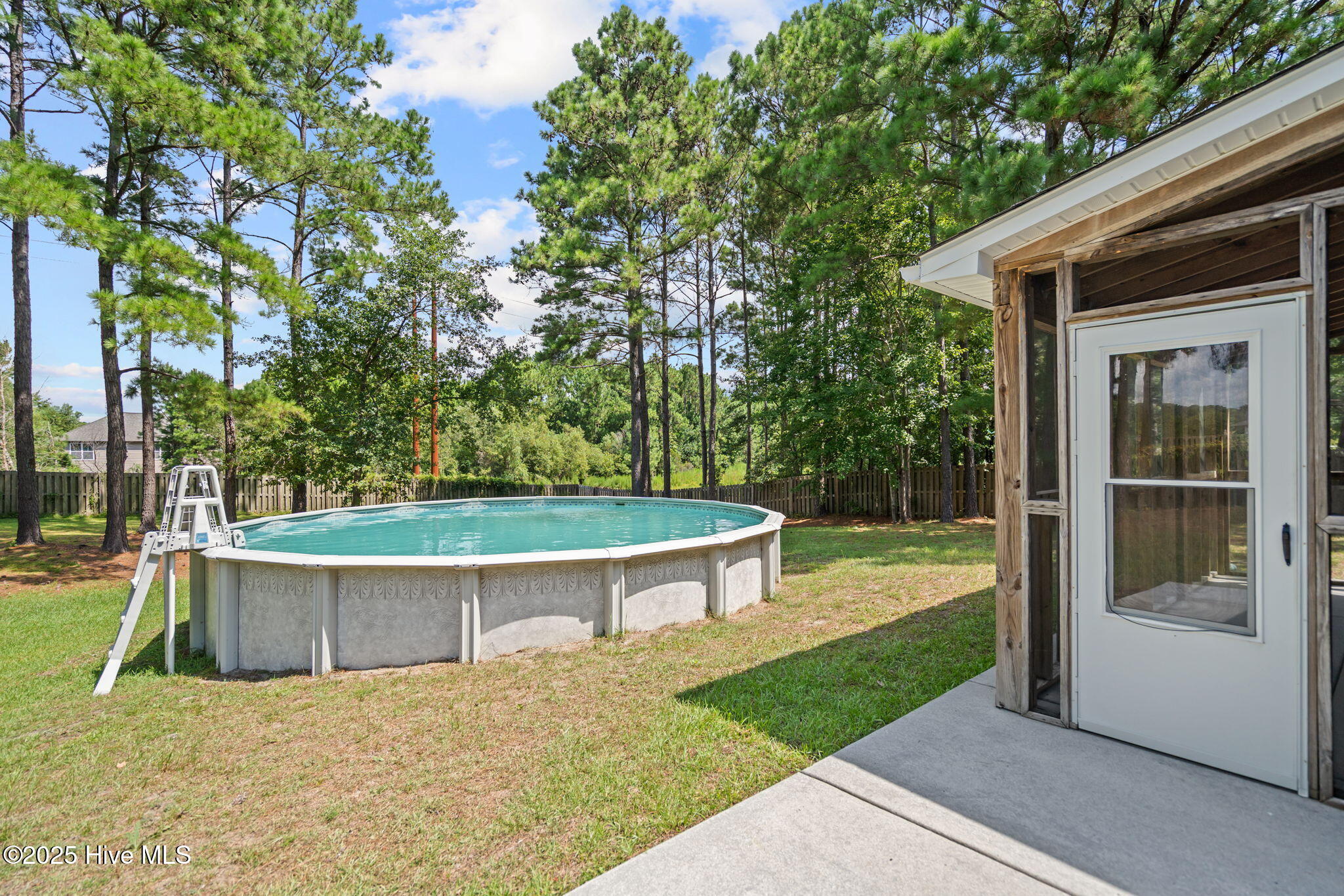 100522493 | Photo 34