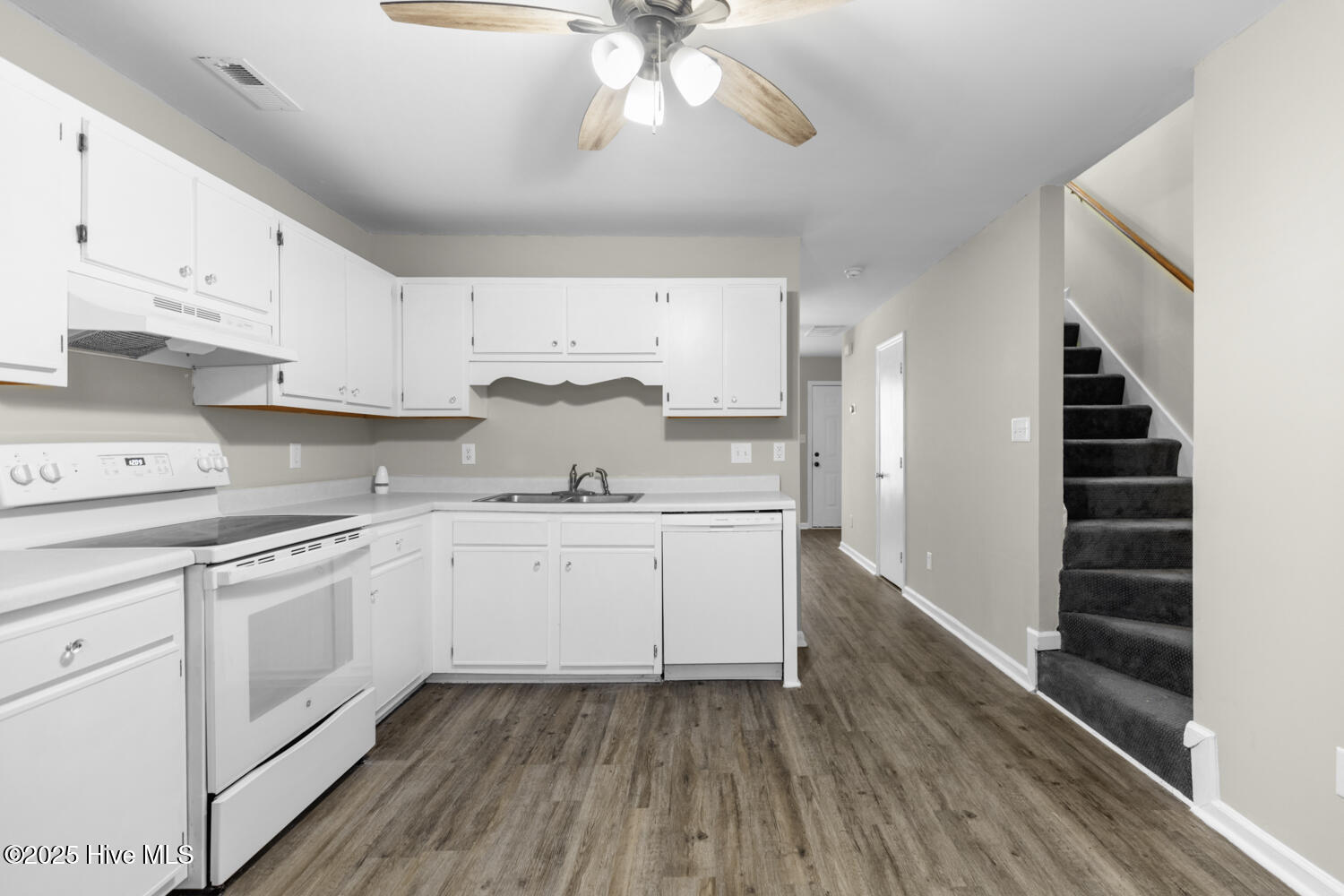 1113 Pueblo Drive, Jacksonville, NC 28546 – photo 9: pueblo-9