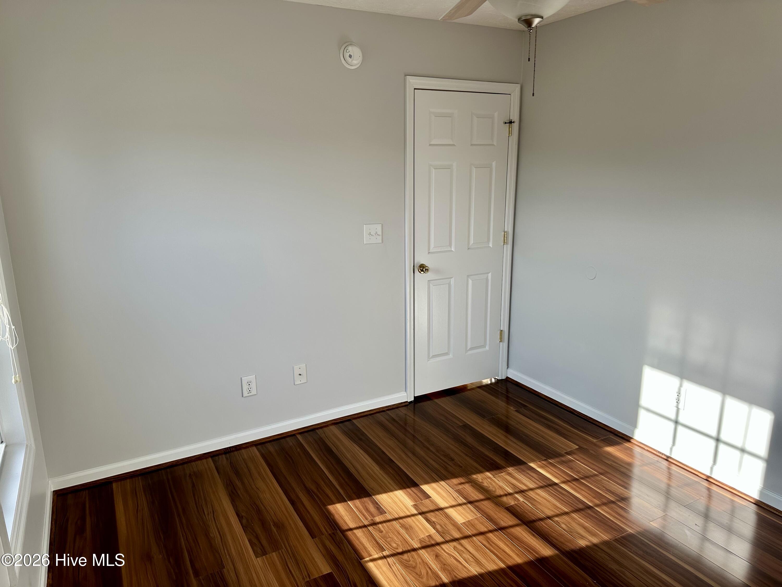 100552707 | Photo 30