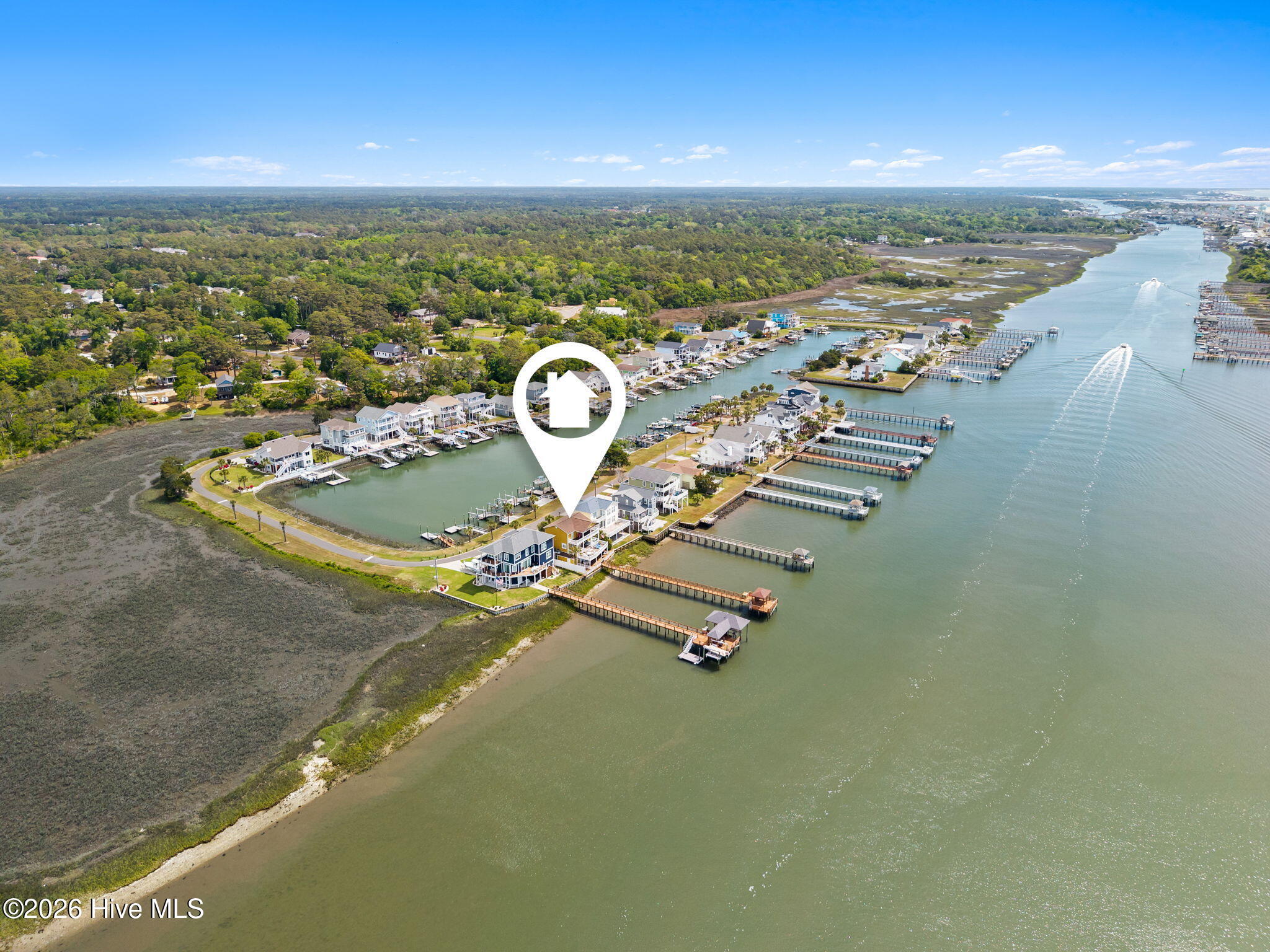 100570592 | Photo 61