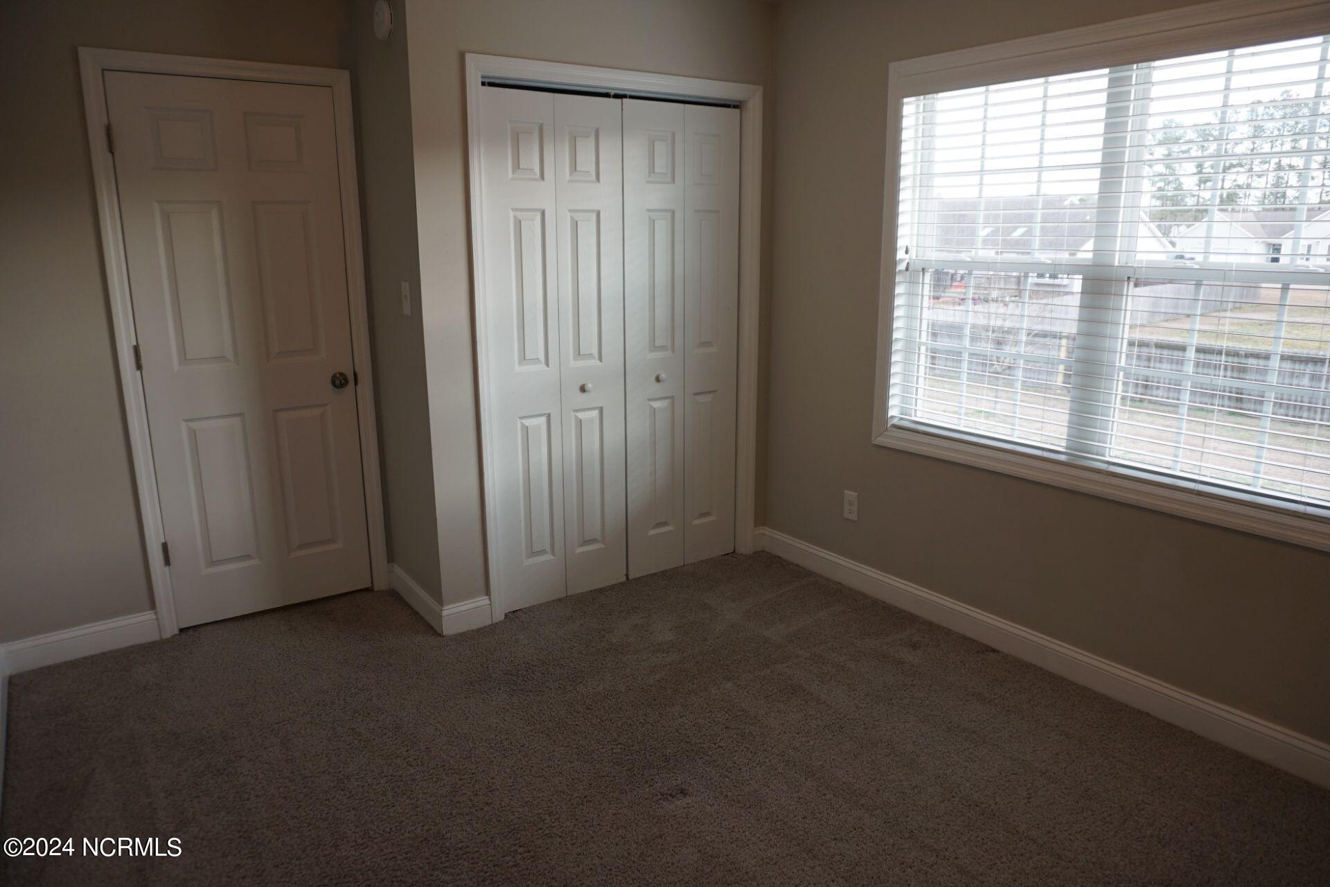 100550714 | Photo 25