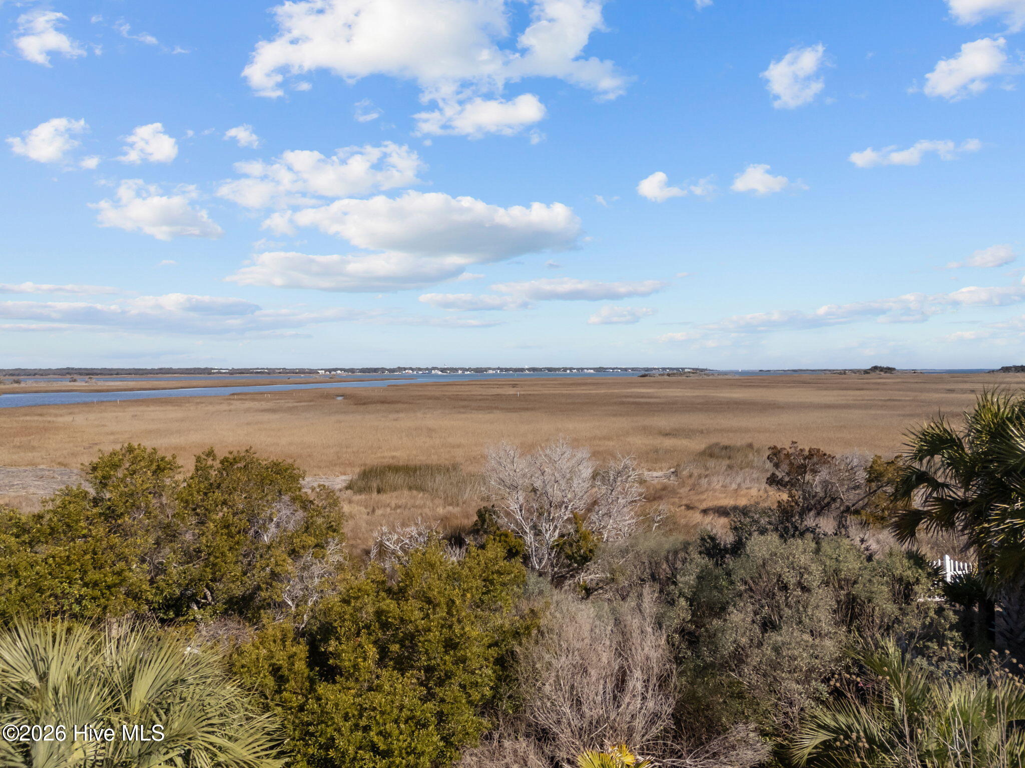 100550406 | Photo 16