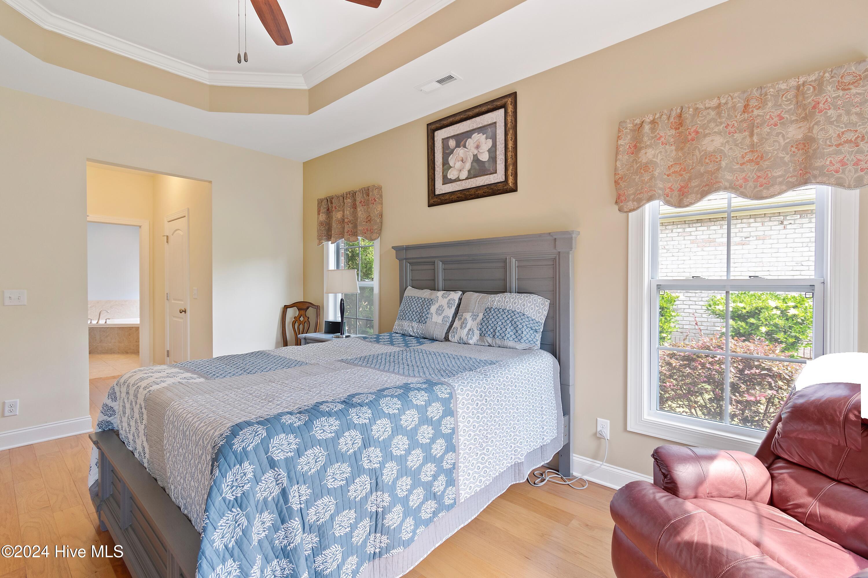 100558312 | Photo 21