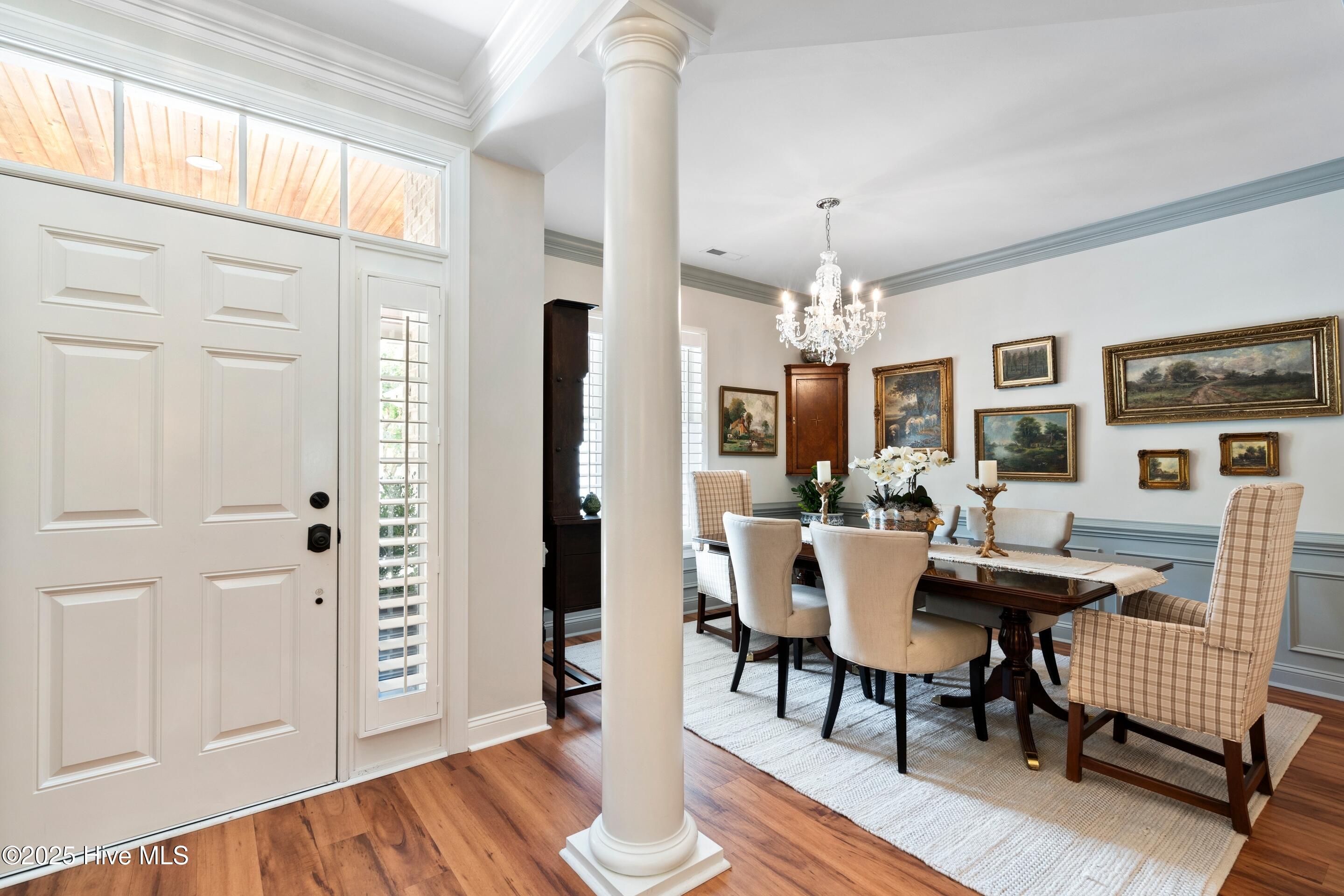 100520389 | Photo 33