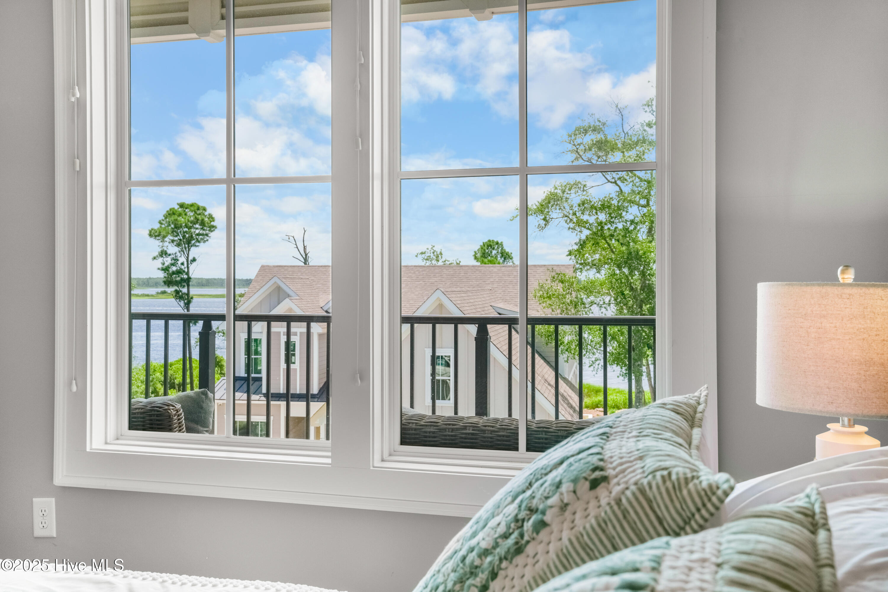 100517638 | Photo 13