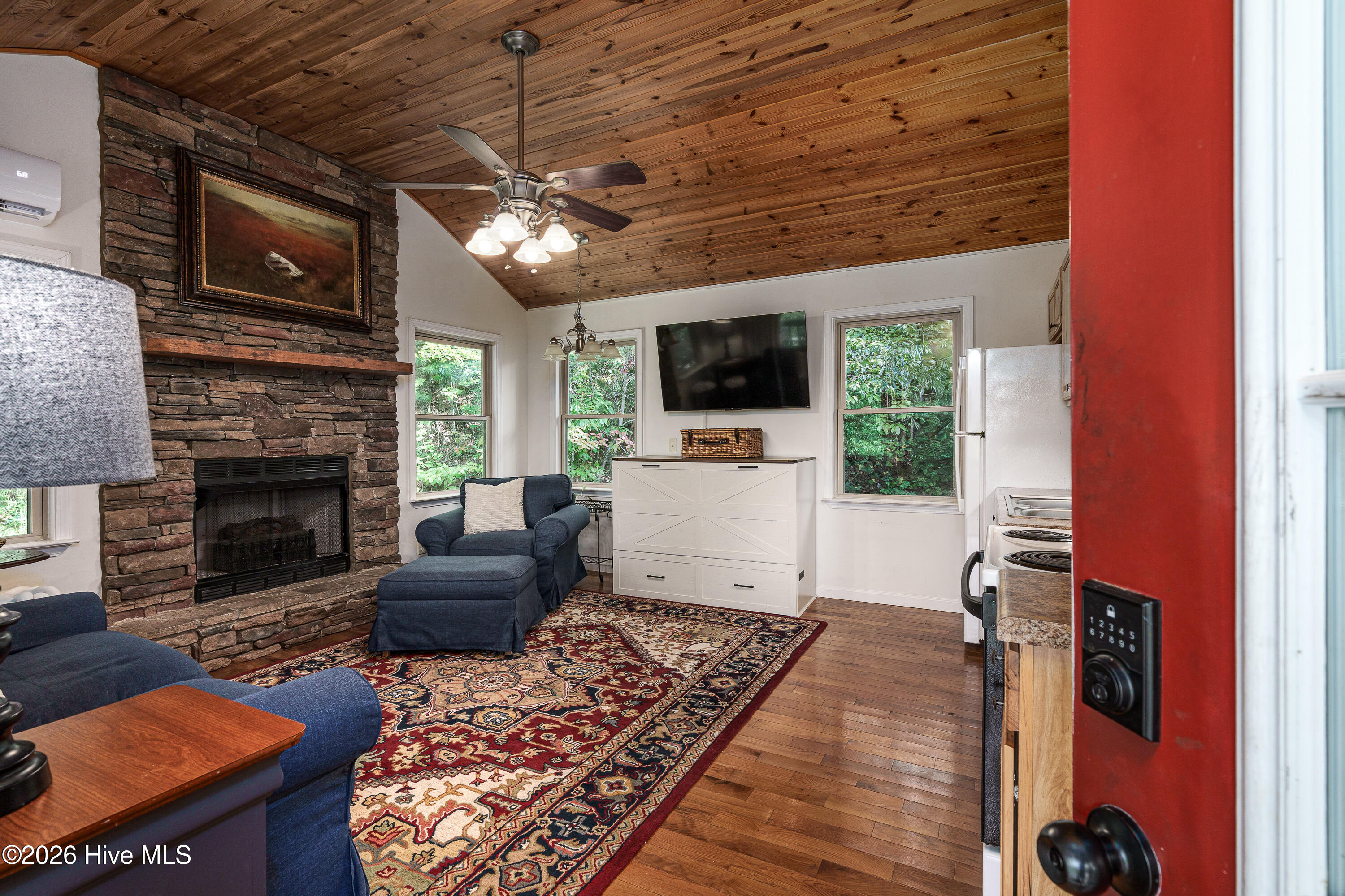 3rd image of 643 Zekes Trl, Marble, NC 28905 | MLS# 100597867