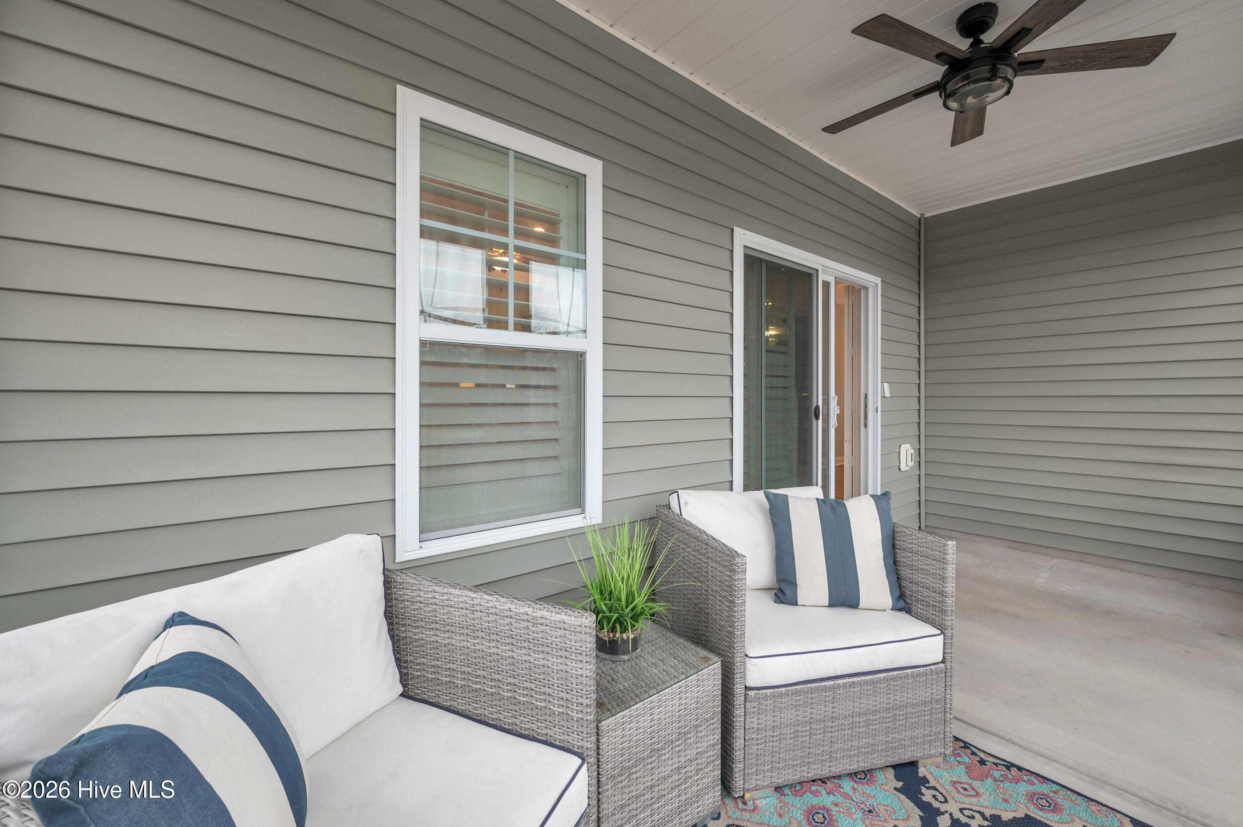 100551592 | Photo 31