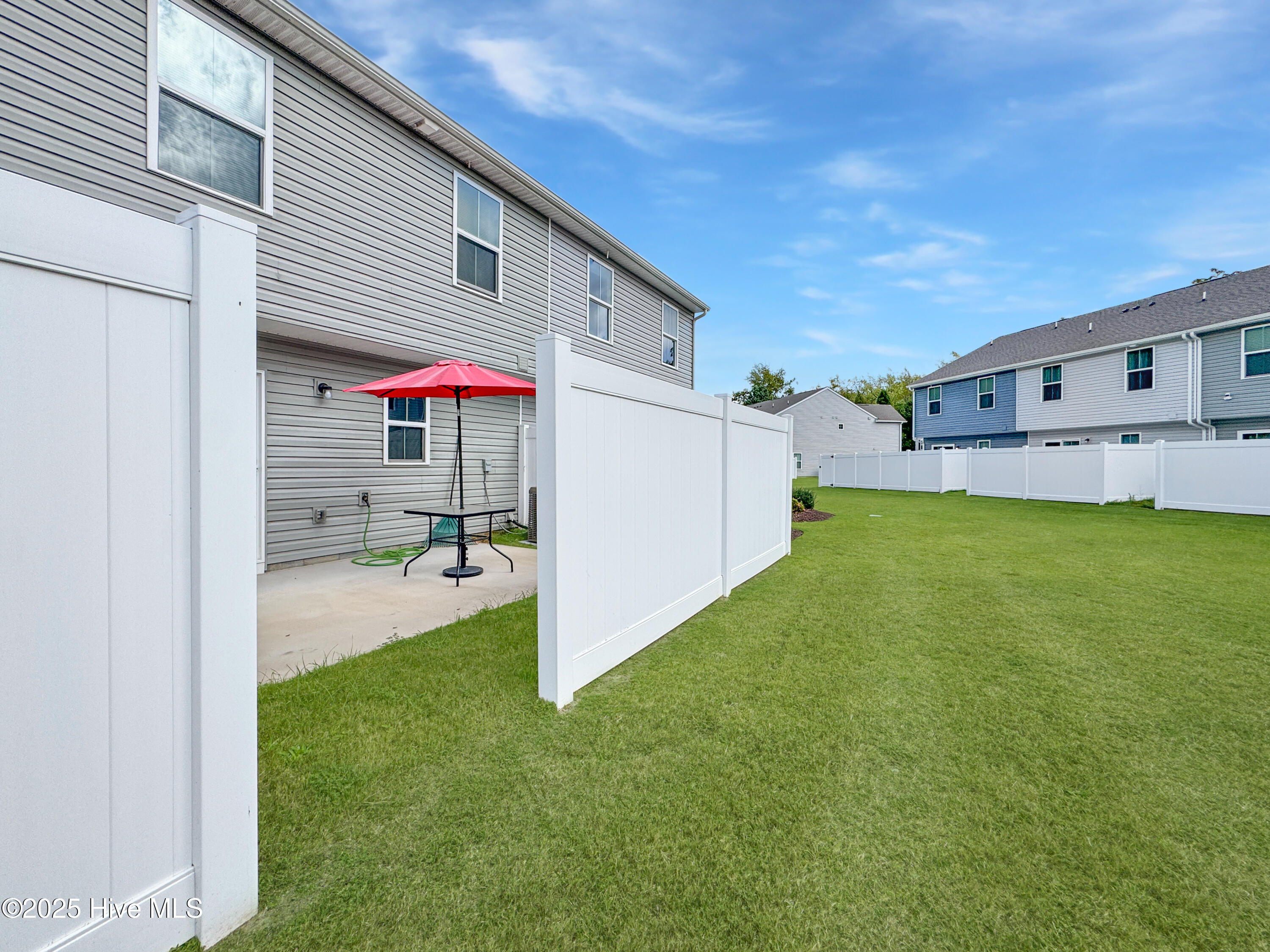 de896f97d78a349622b3277c518d31adf2adaccb