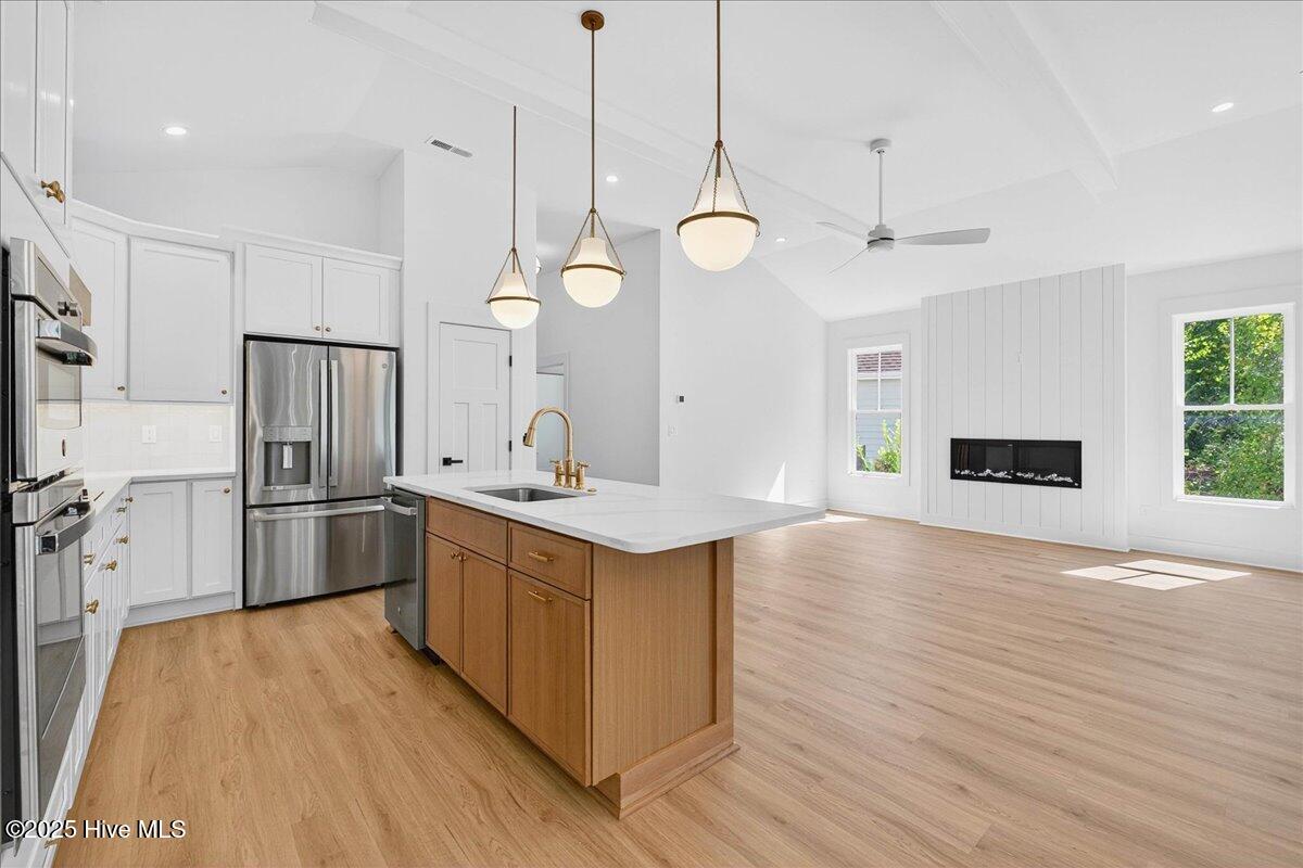 100489507 | Photo 23