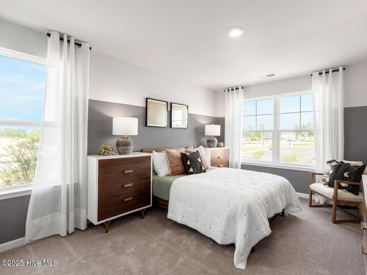 100517934 | Photo 24