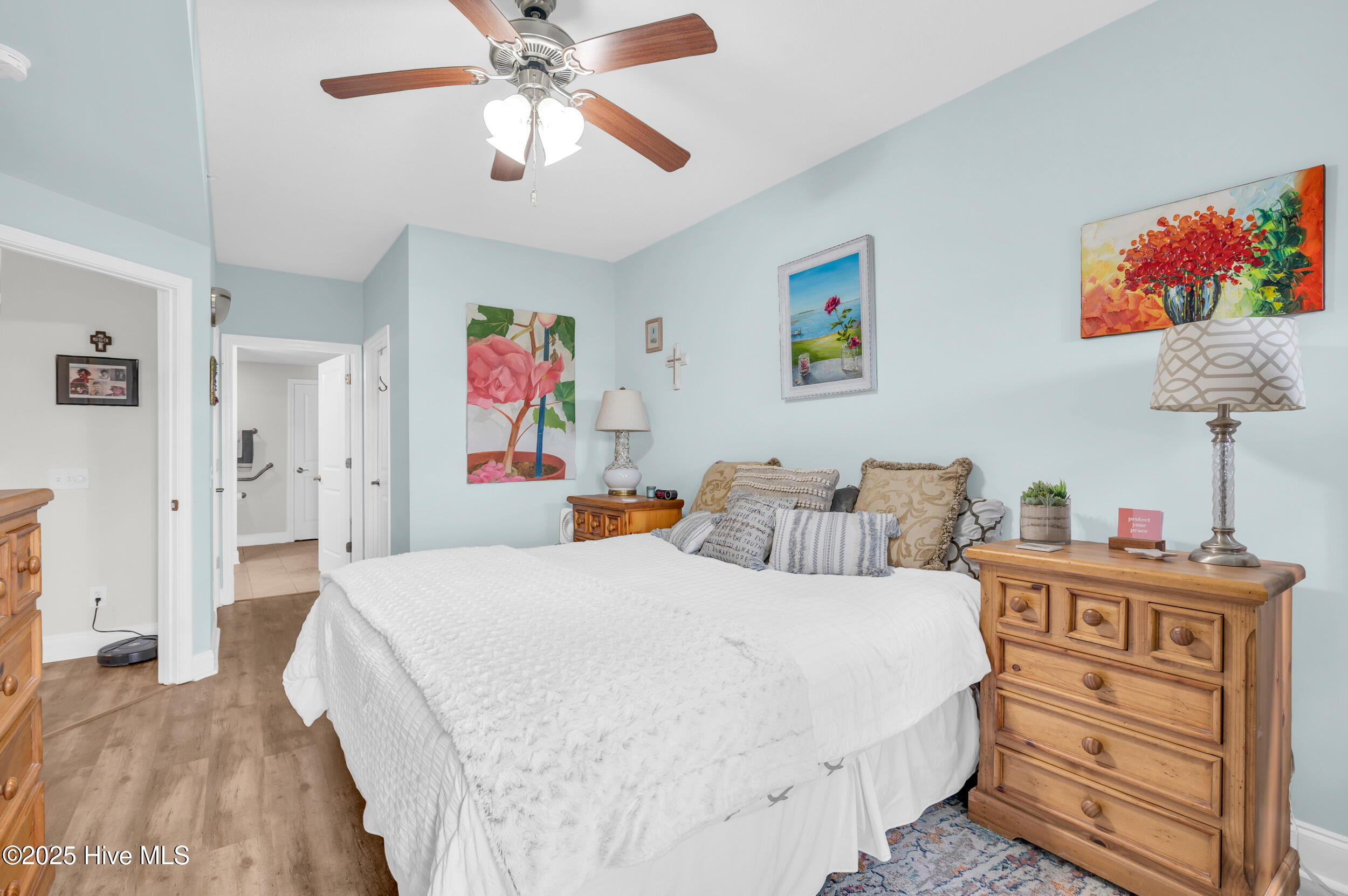 100519545 | Photo 26