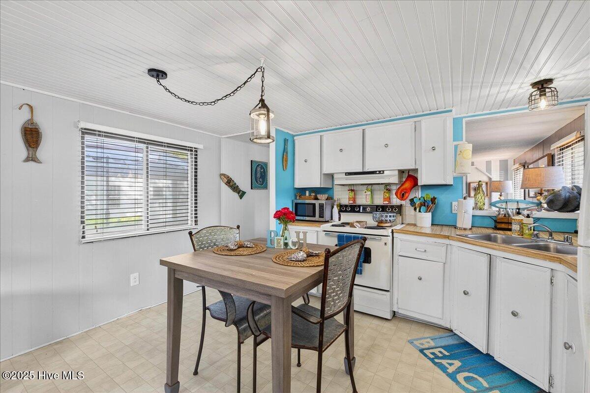 100529592 | Photo 14