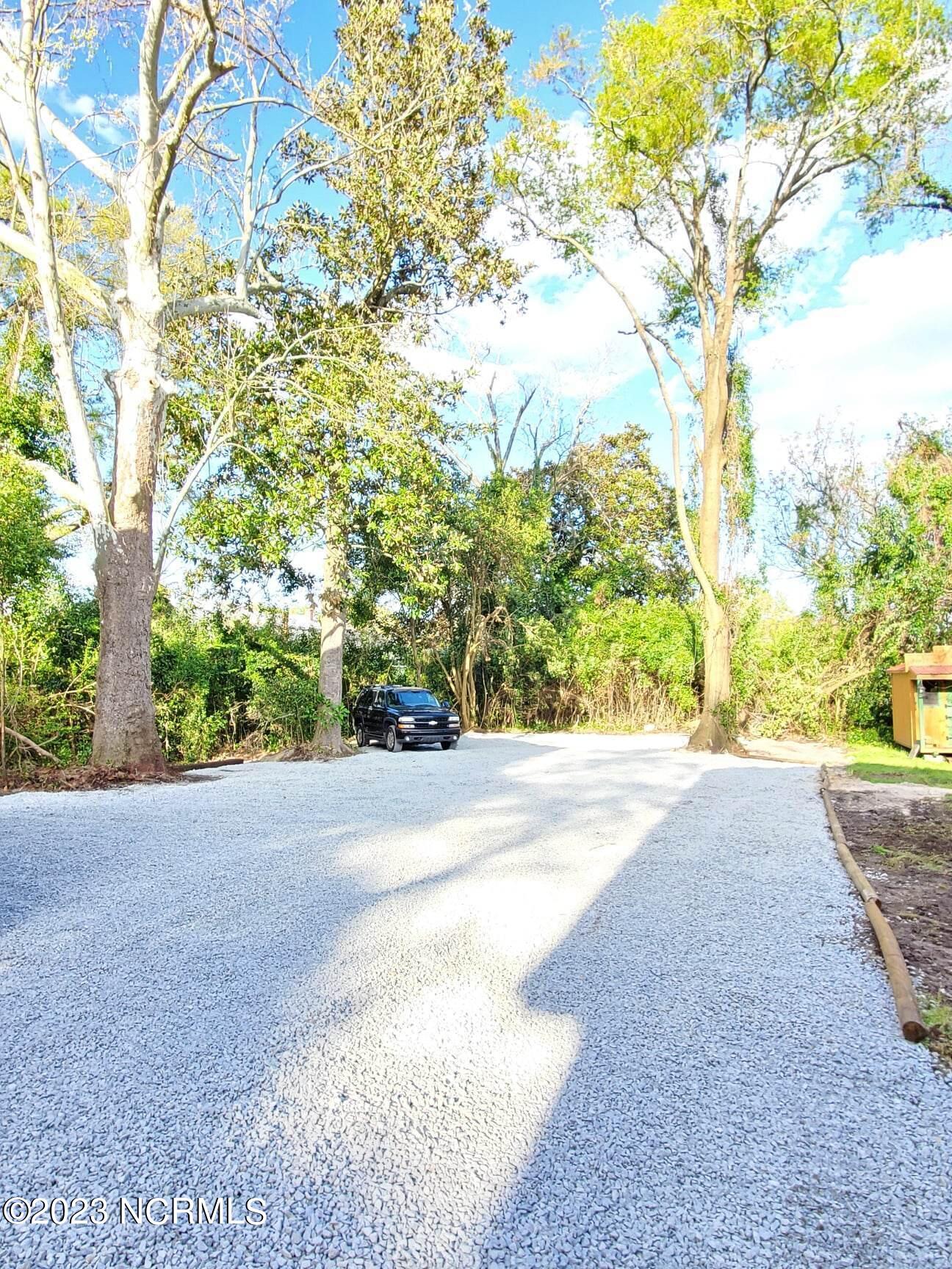 100564082 | Photo 13