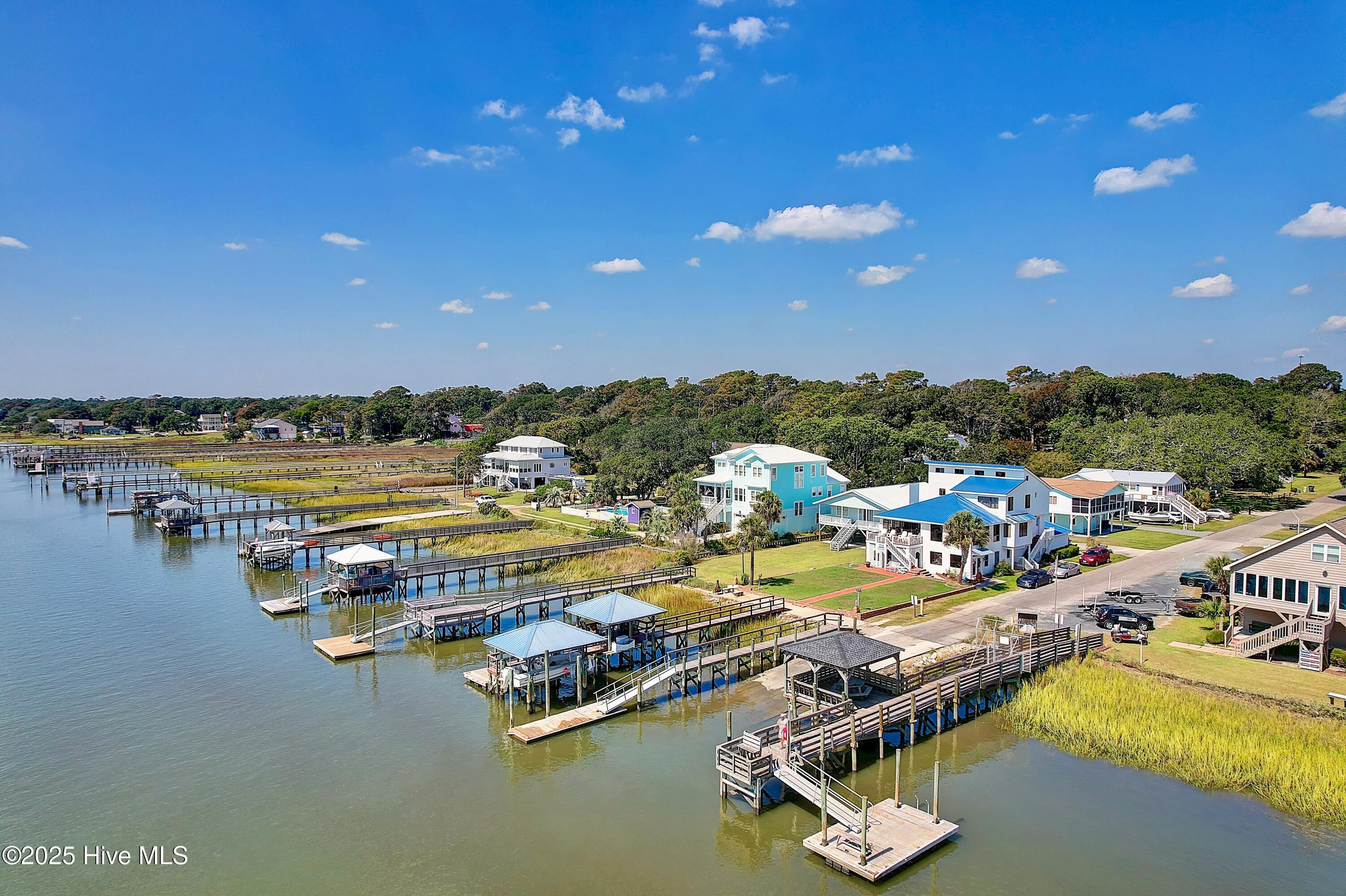 100565495 | Photo 39